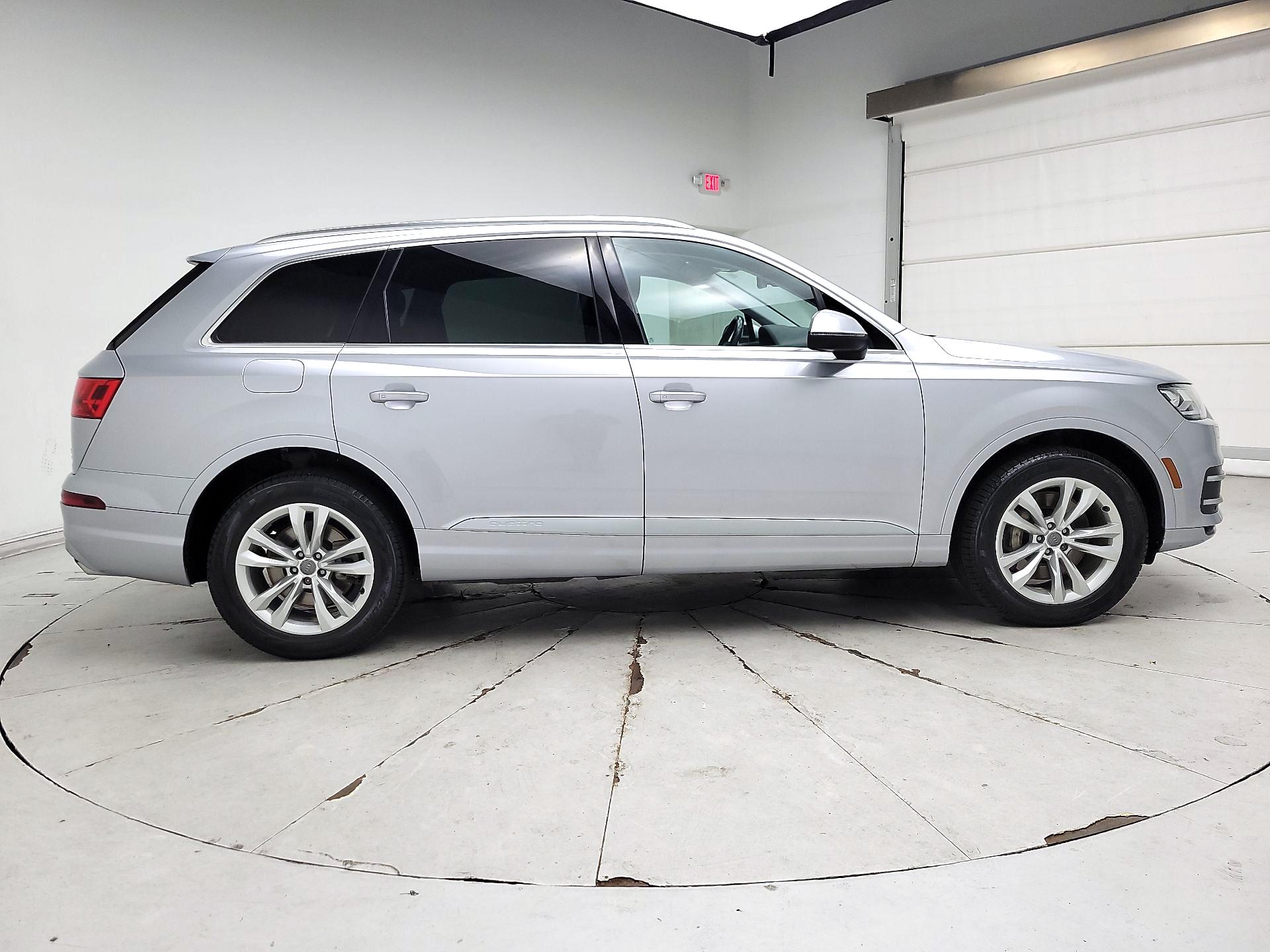 Thumbnail: 2017 Audi Q7 - 4