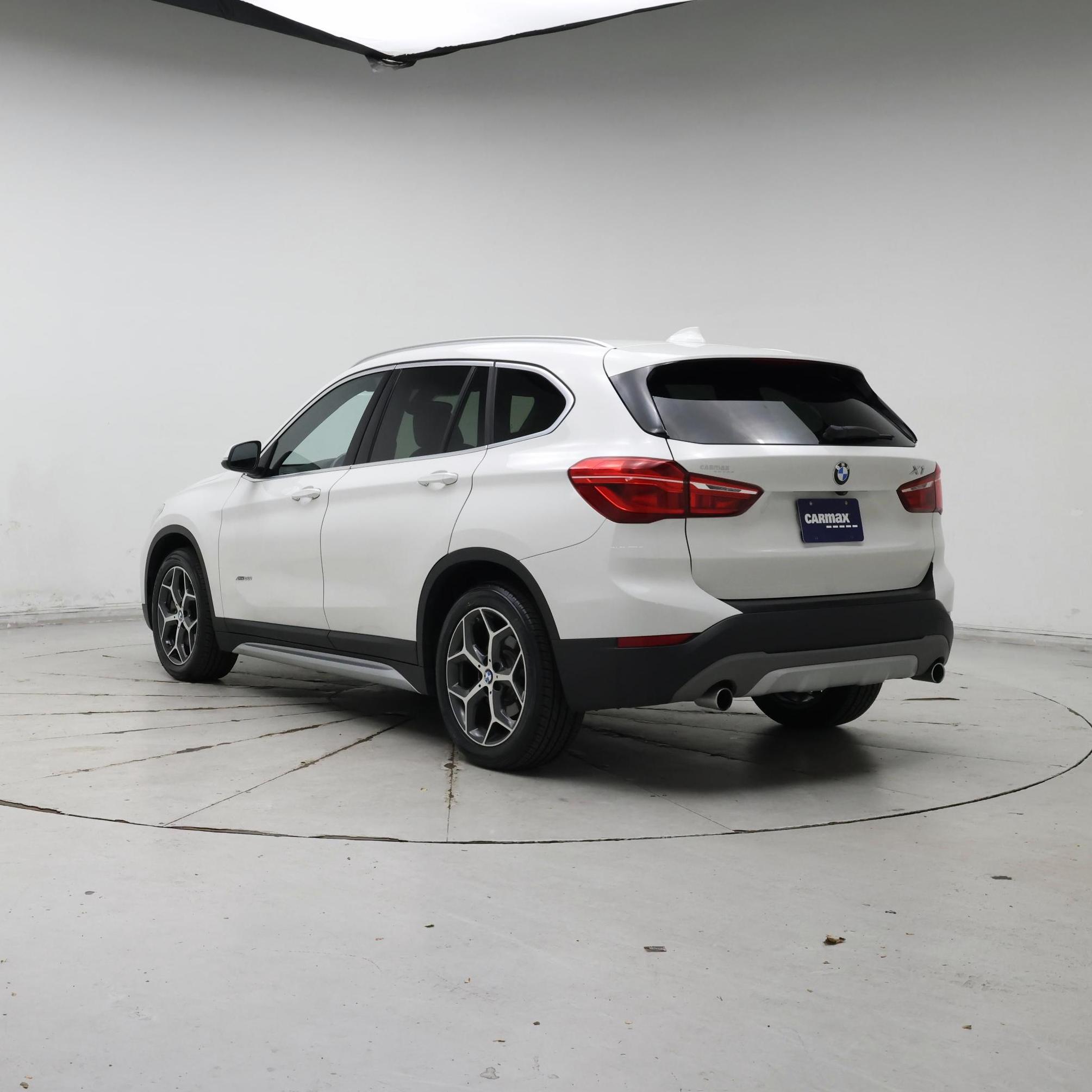 Thumbnail: 2018 BMW X1 - 2