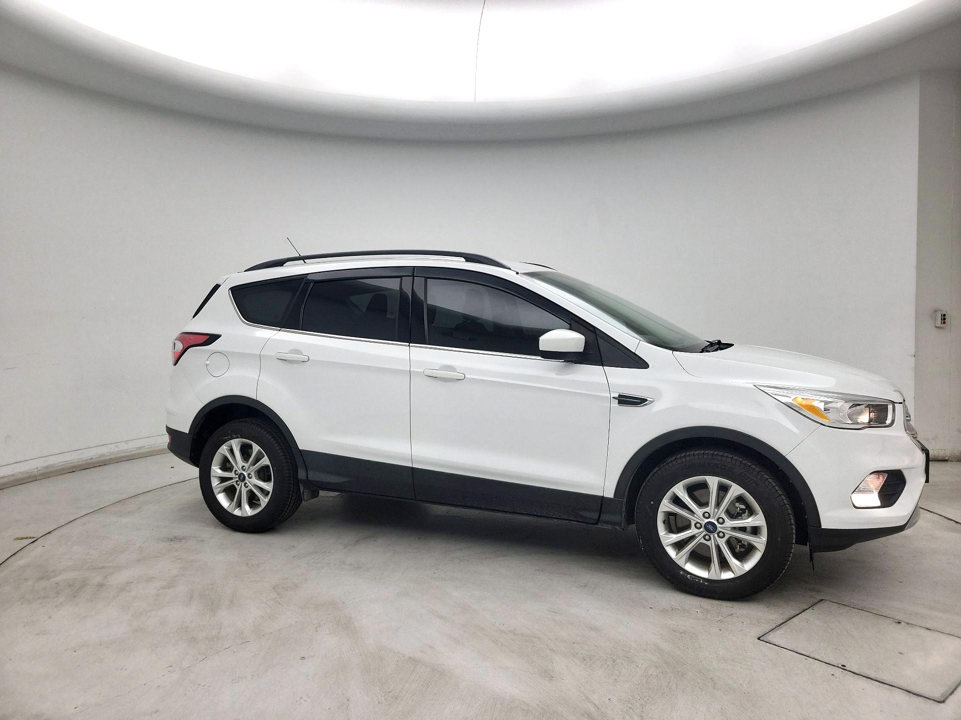 Thumbnail: 2018 Ford Escape - 4