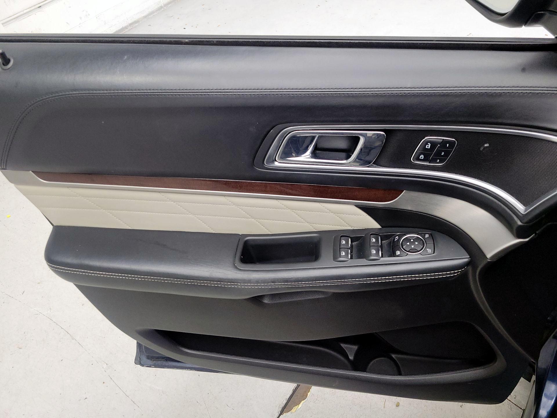 Thumbnail: 2017 Ford Explorer - 10