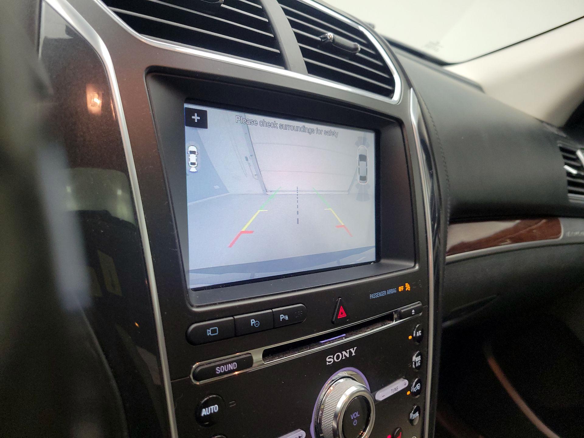 Thumbnail: 2017 Ford Explorer - 13