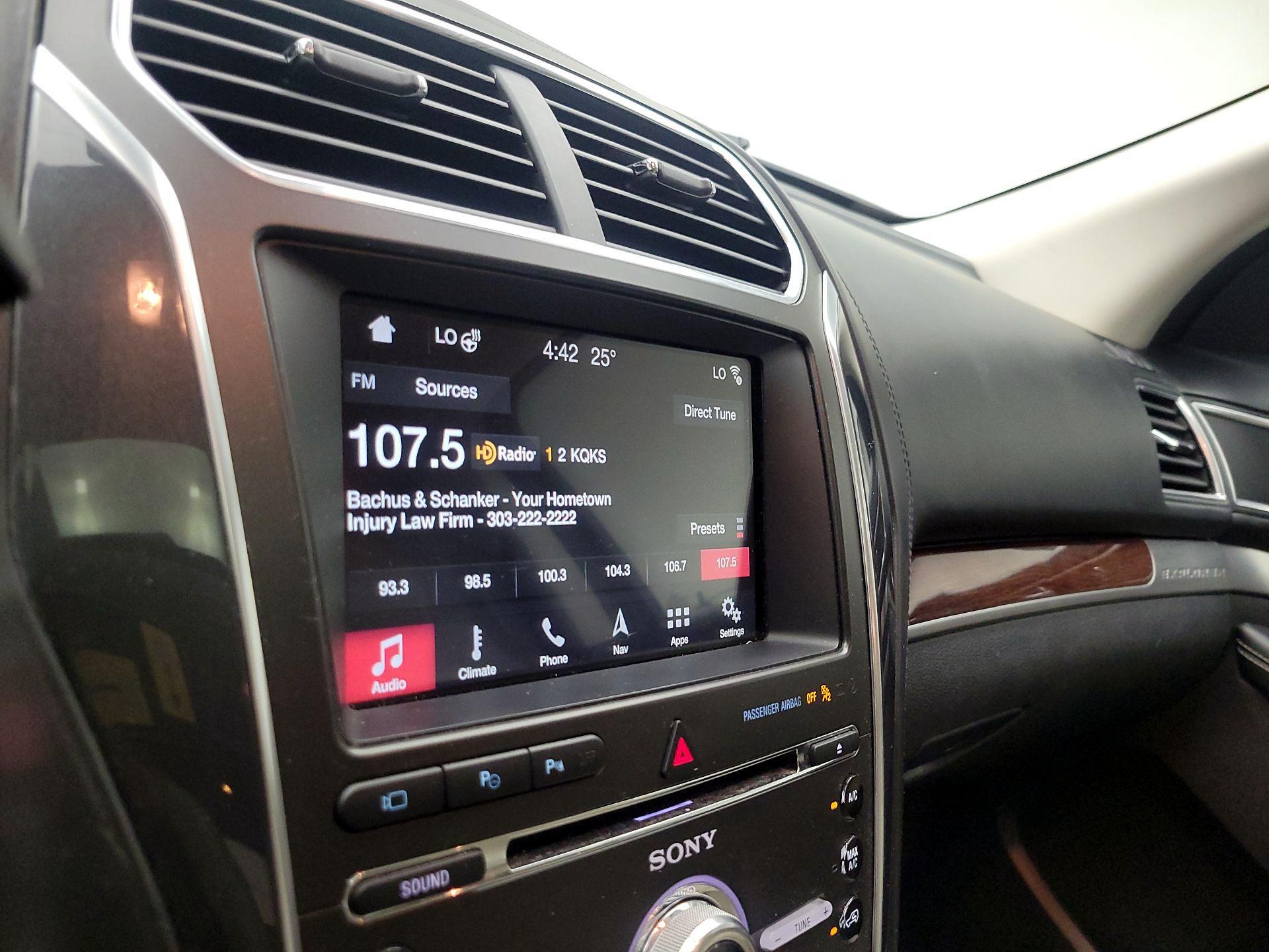 Thumbnail: 2017 Ford Explorer - 14