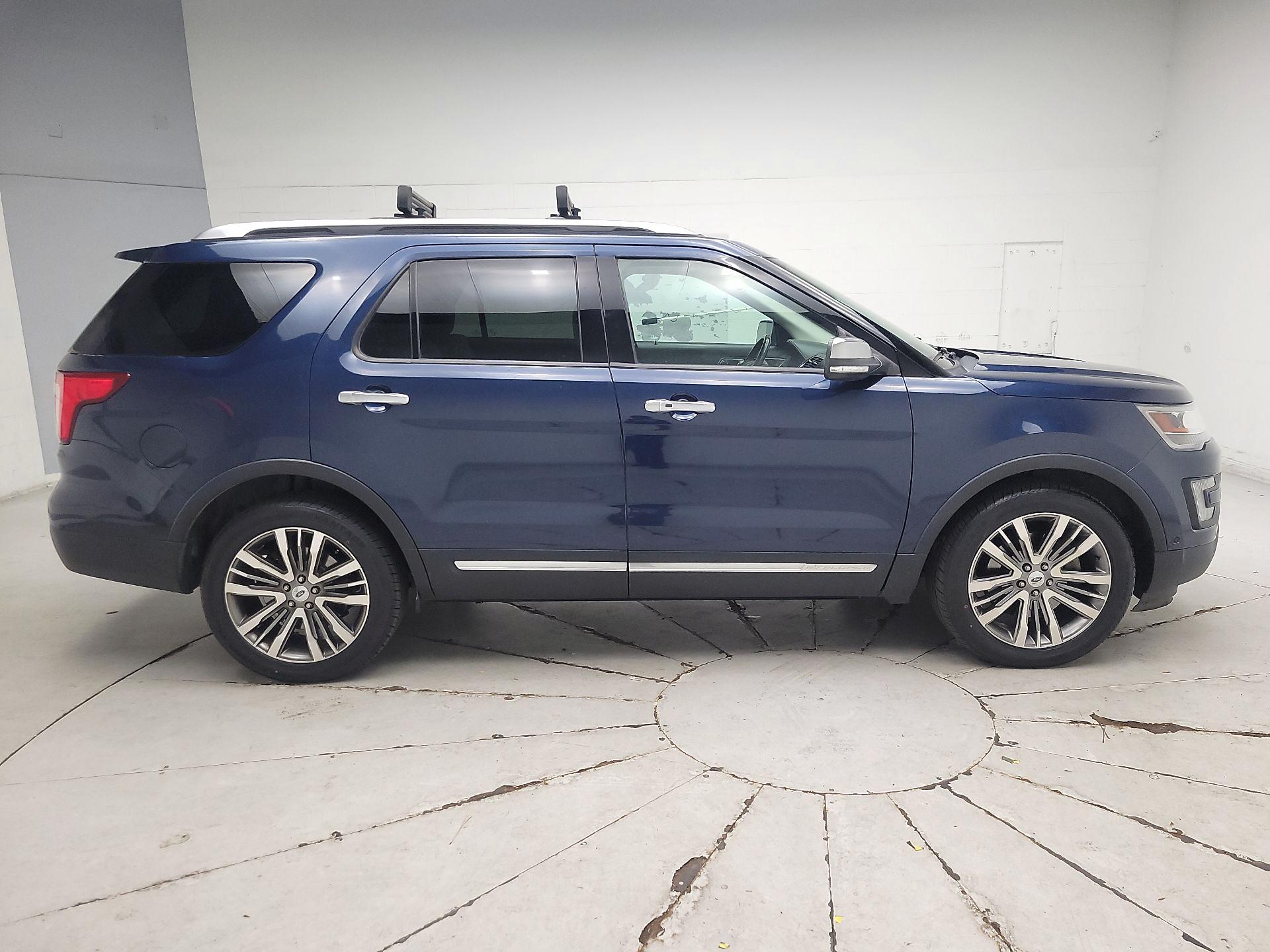 Thumbnail: 2017 Ford Explorer - 4