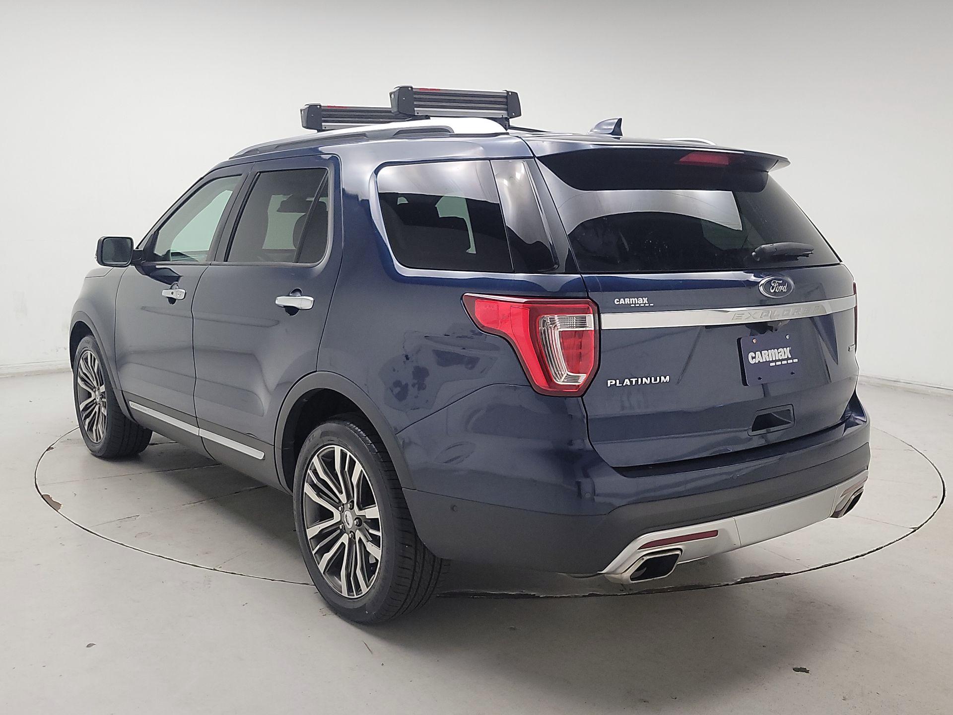 Thumbnail: 2017 Ford Explorer - 7