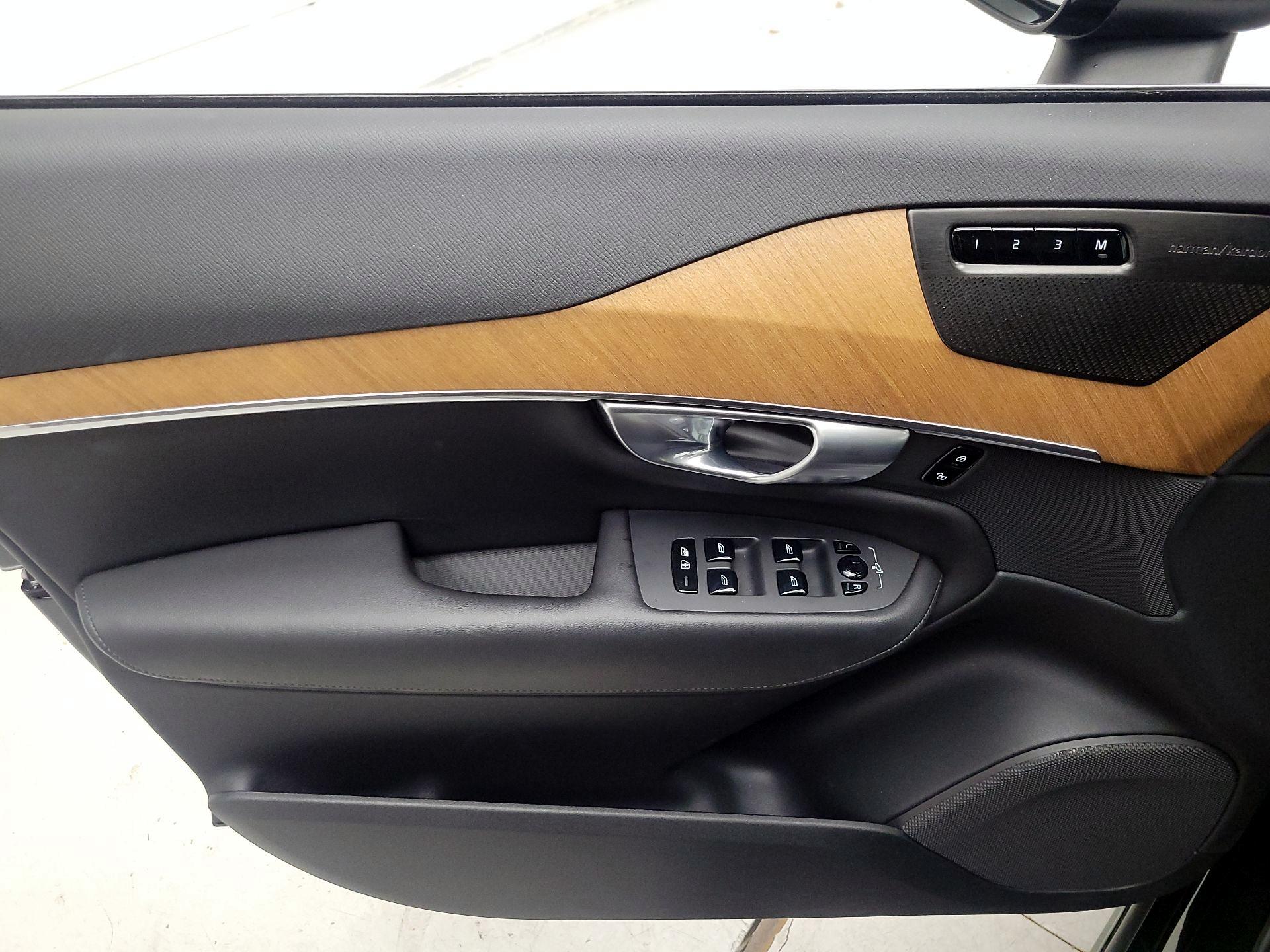 Thumbnail: 2024 Volvo XC90 - 10