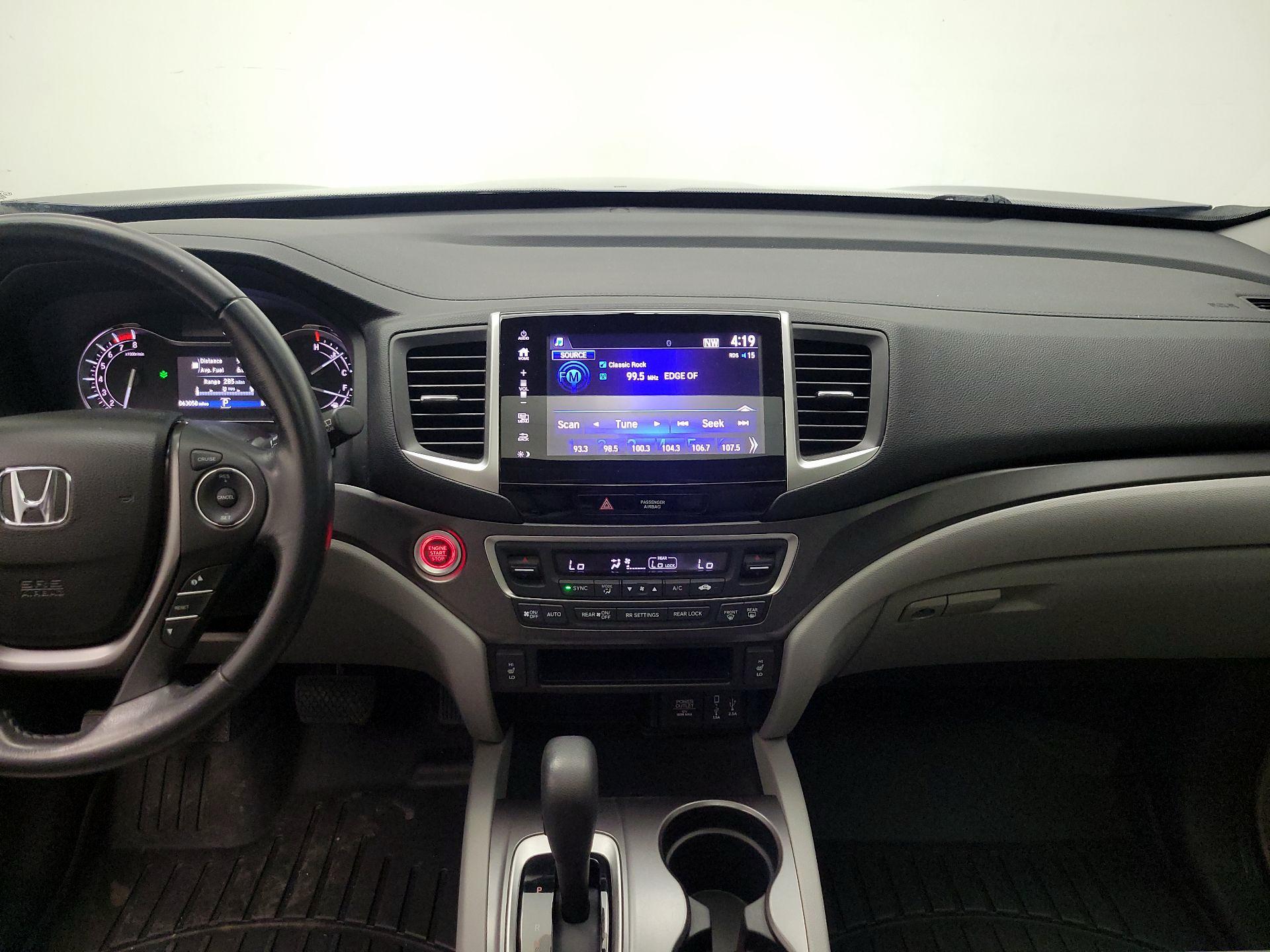 Thumbnail: 2018 Honda Pilot - 9