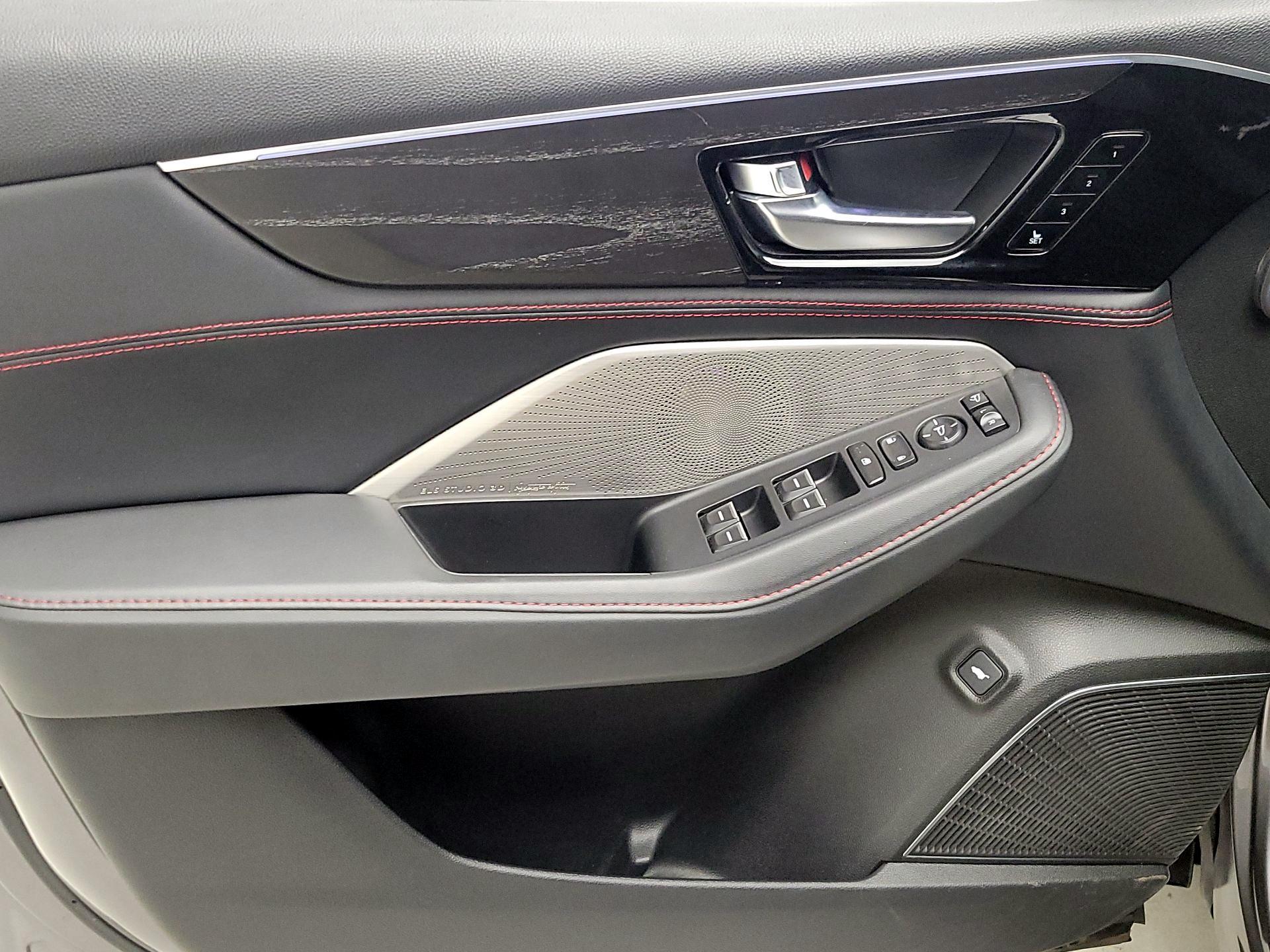 Thumbnail: 2022 Acura MDX - 10