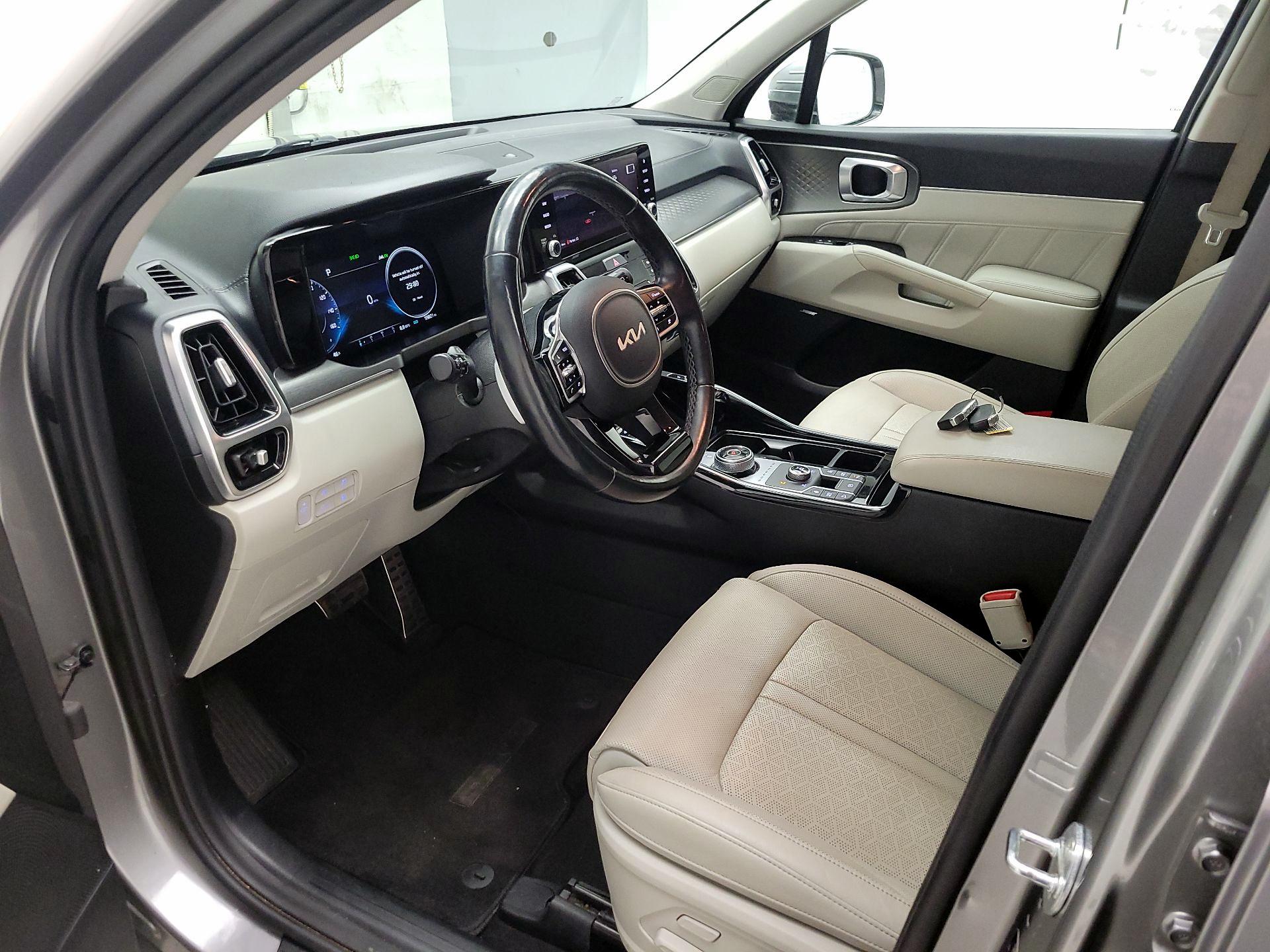 Thumbnail: 2022 Kia Sorento - 9