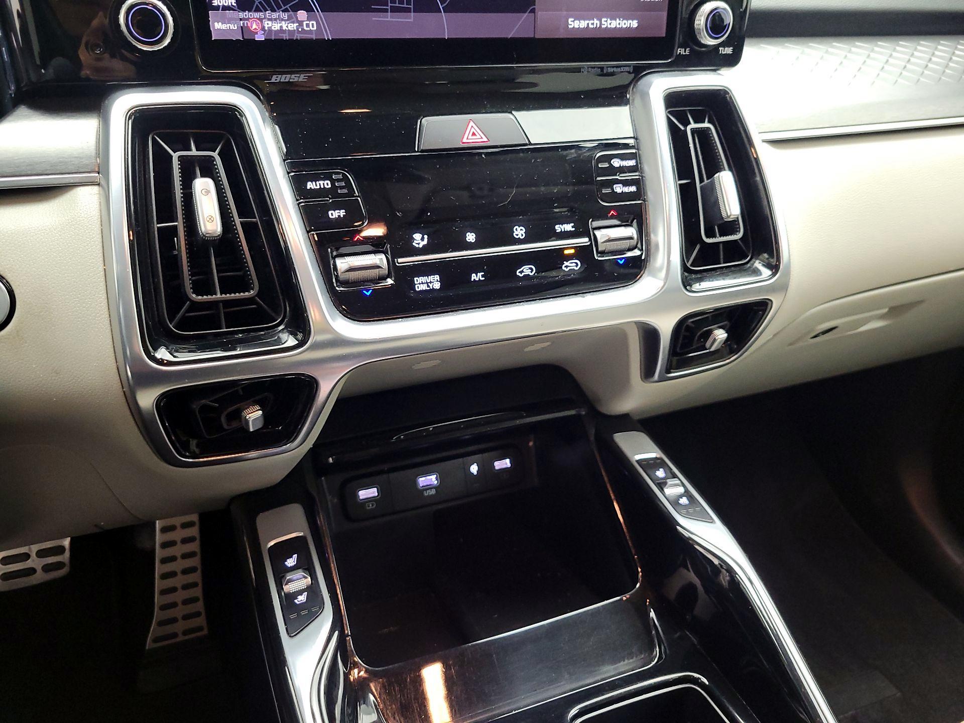 Thumbnail: 2022 Kia Sorento - 15