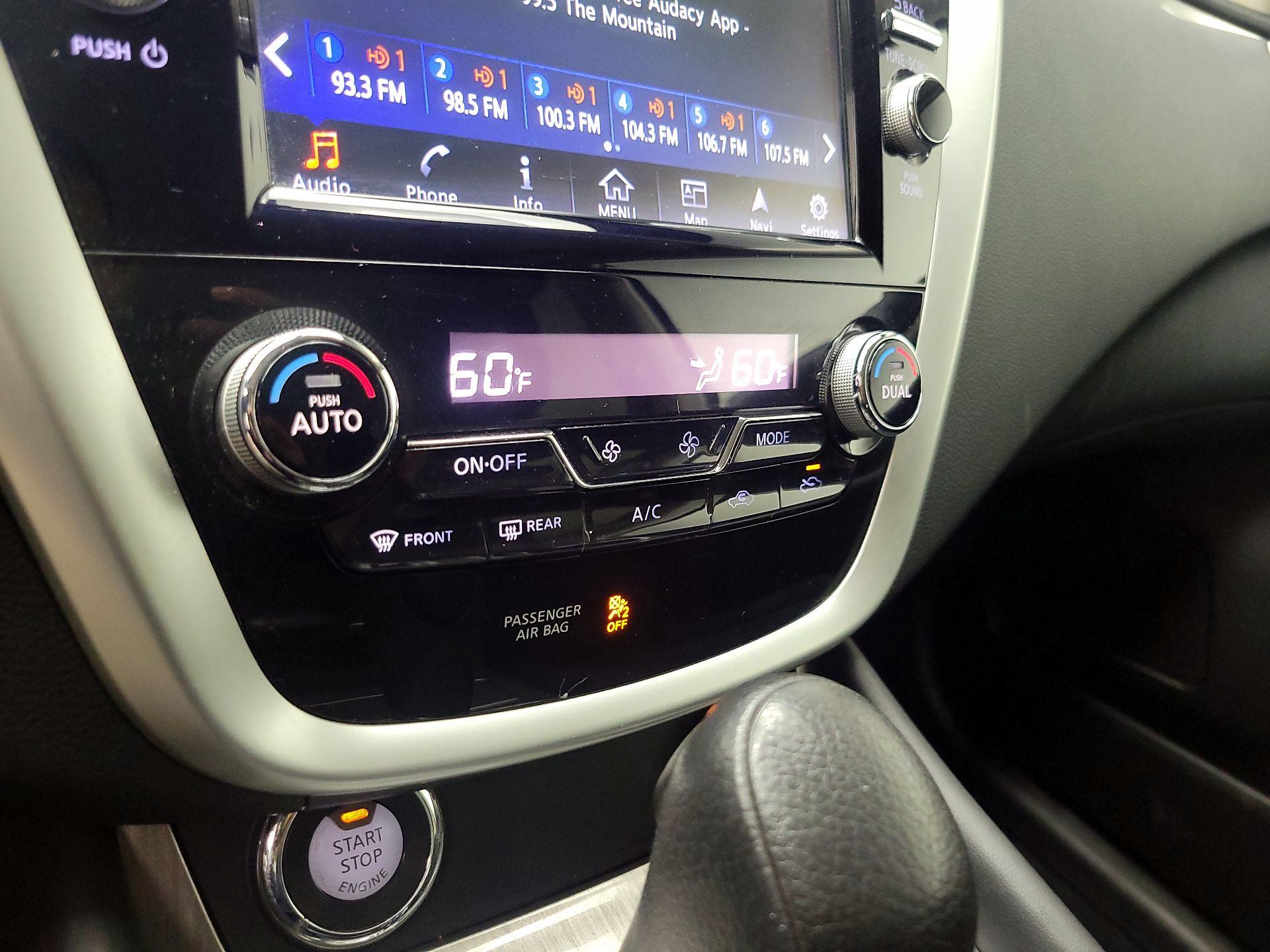 Thumbnail: 2017 Nissan Murano - 17