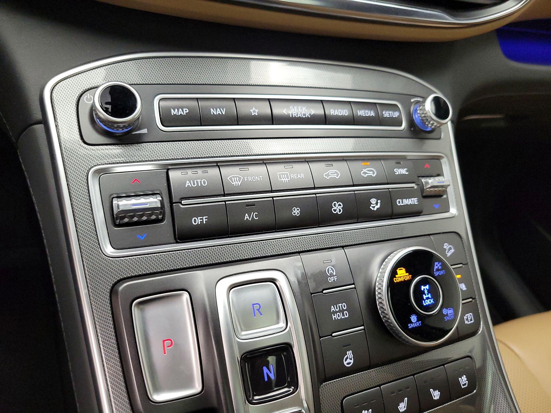 Thumbnail: 2023 Hyundai Santa Fe - 17