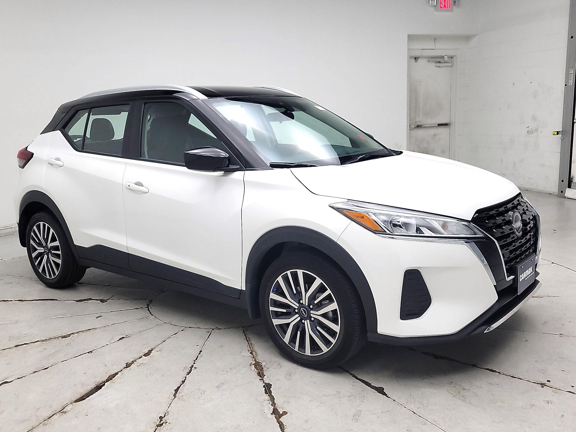 Thumbnail: 2023 Nissan Kicks - 1