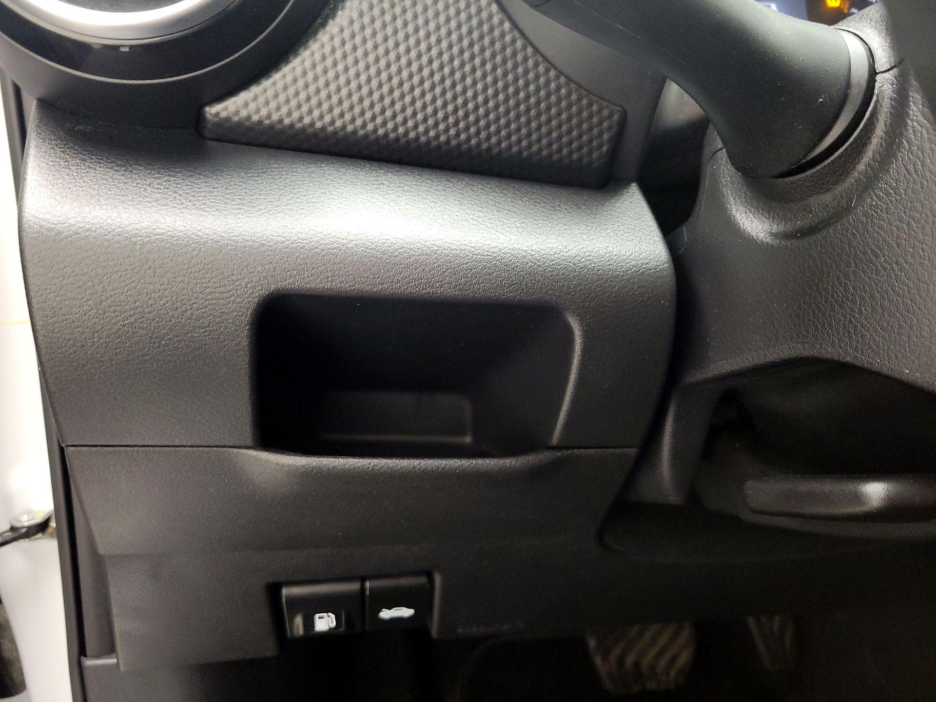 Thumbnail: 2023 Nissan Kicks - 11