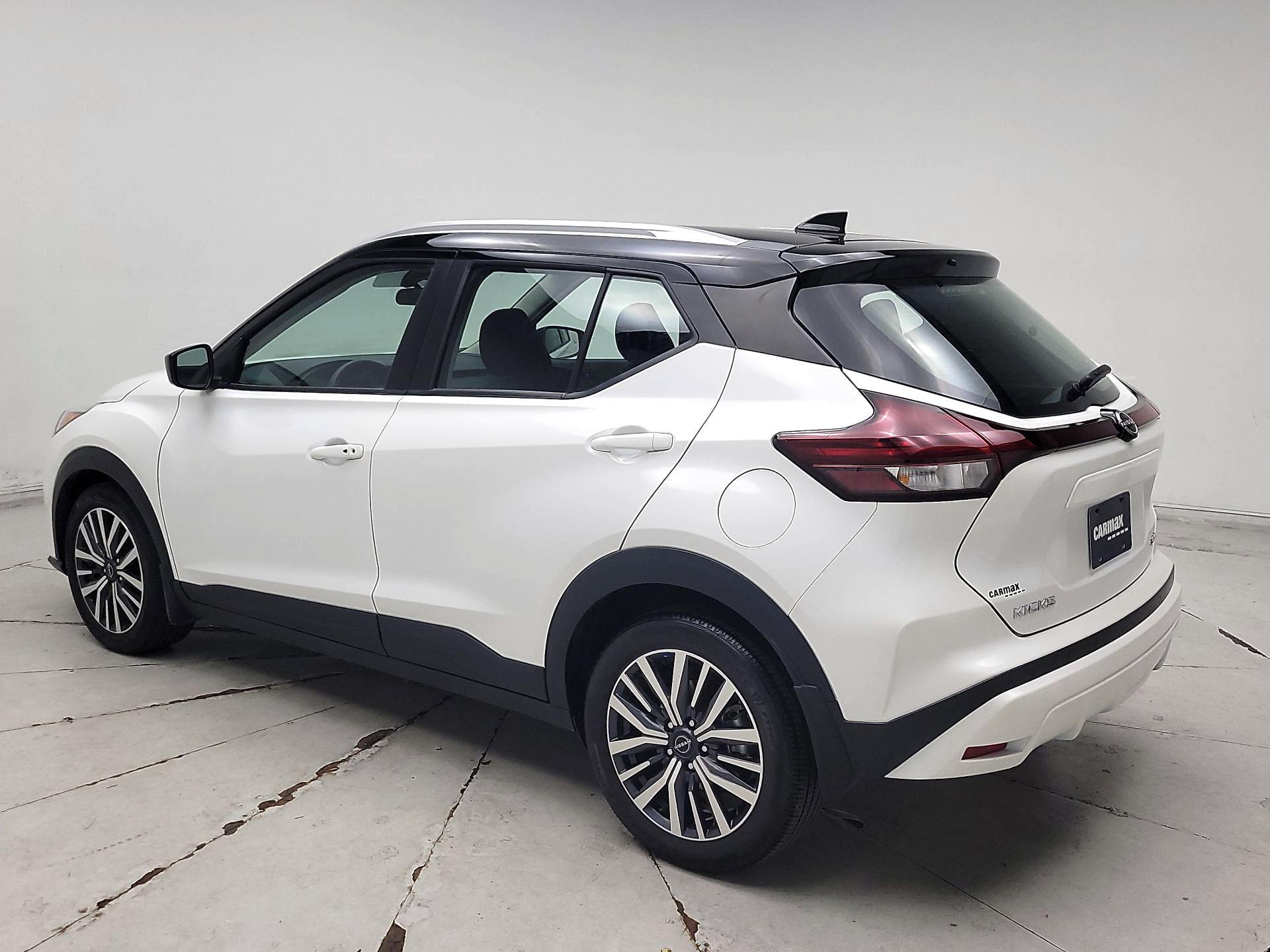 Thumbnail: 2023 Nissan Kicks - 7