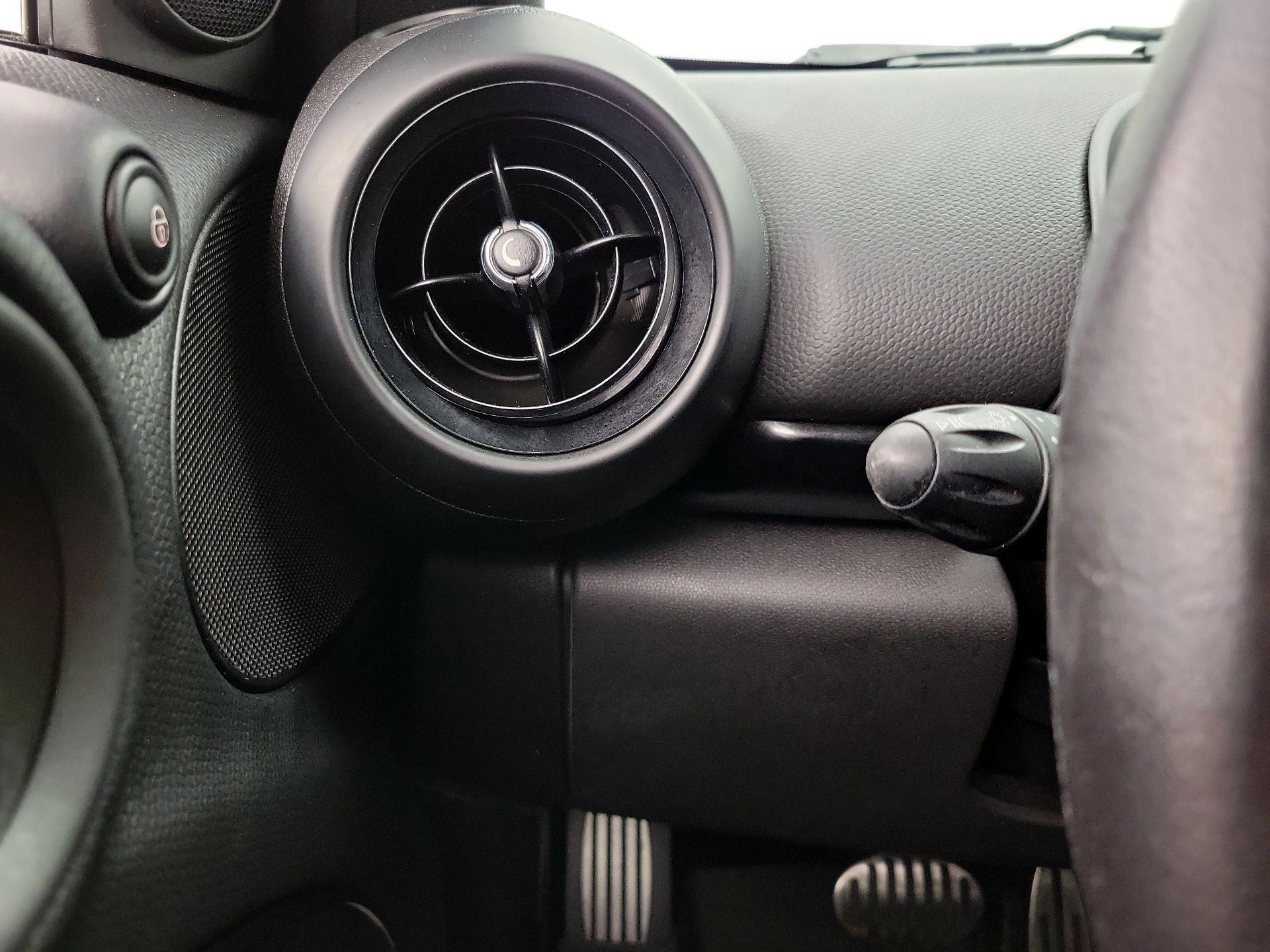 Thumbnail: 2016 MINI Cooper Countryman - 13