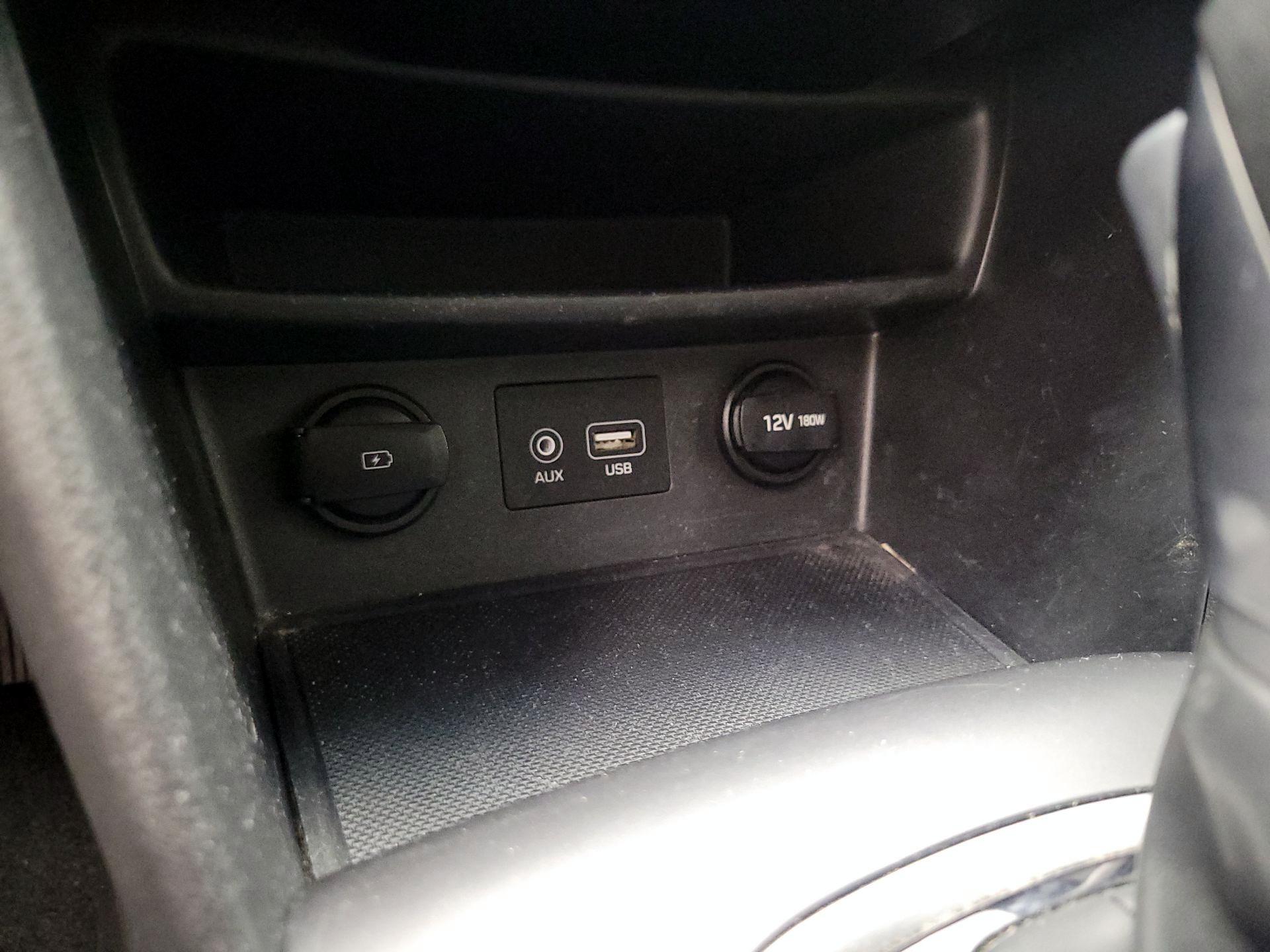 Thumbnail: 2020 Hyundai Kona - 16