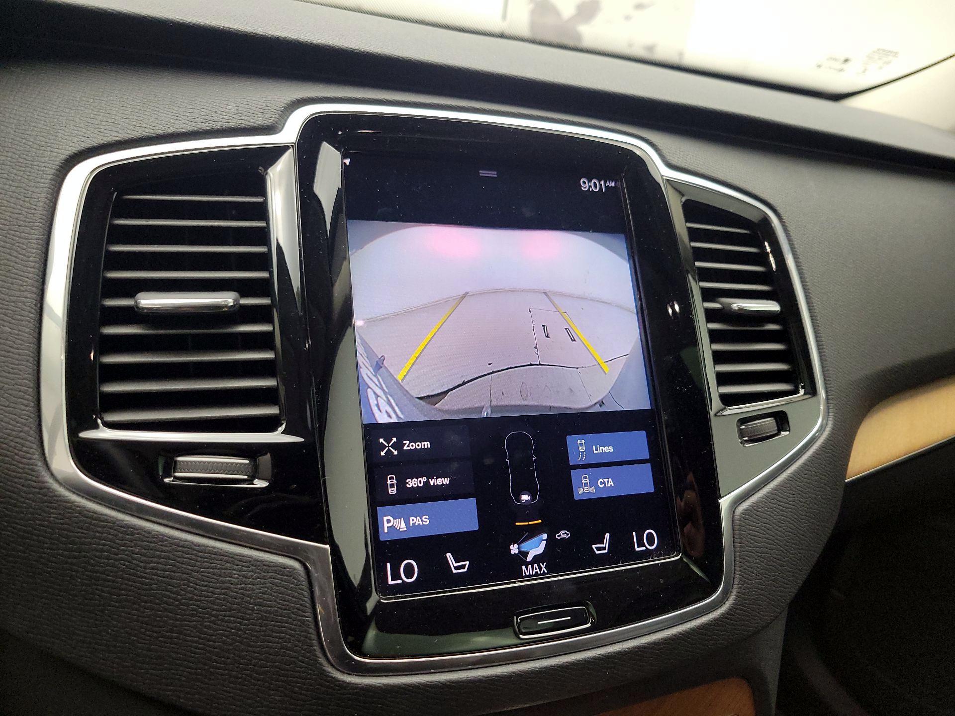 Thumbnail: 2022 Volvo XC90 - 13