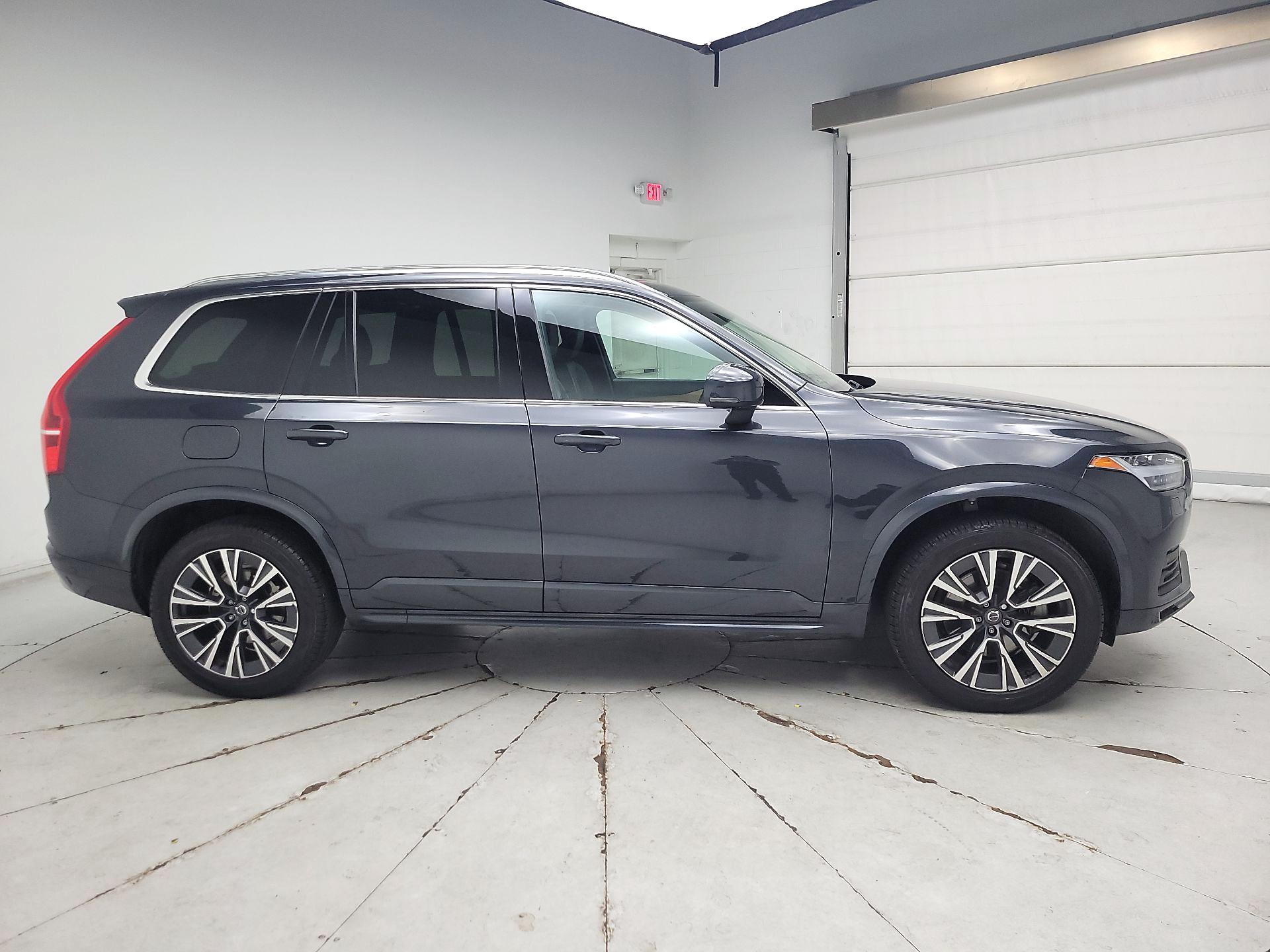 Thumbnail: 2022 Volvo XC90 - 4