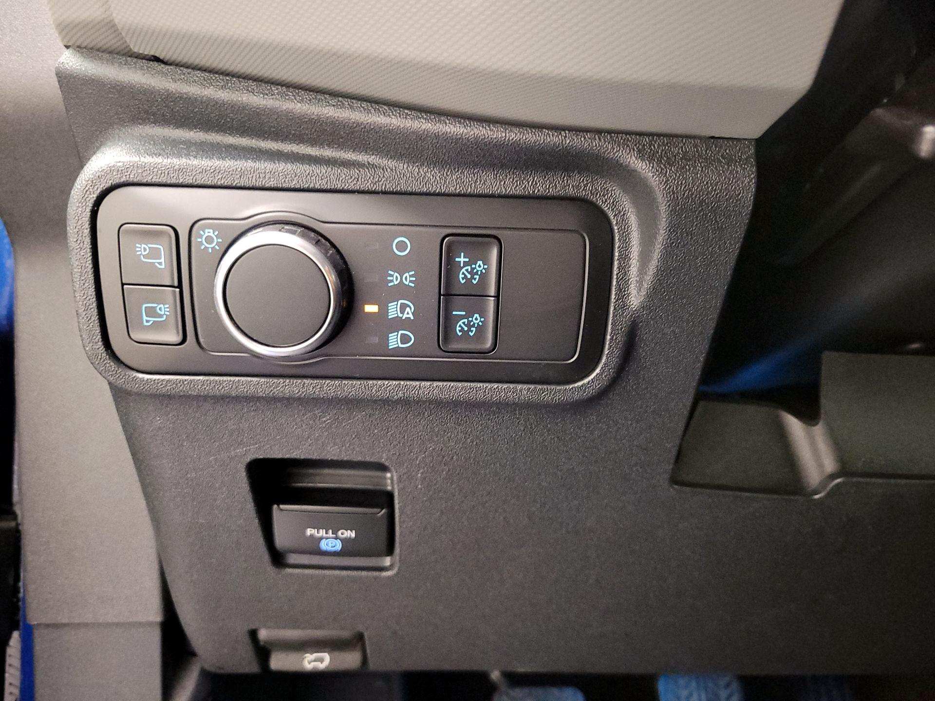 Thumbnail: 2022 Ford Bronco - 11