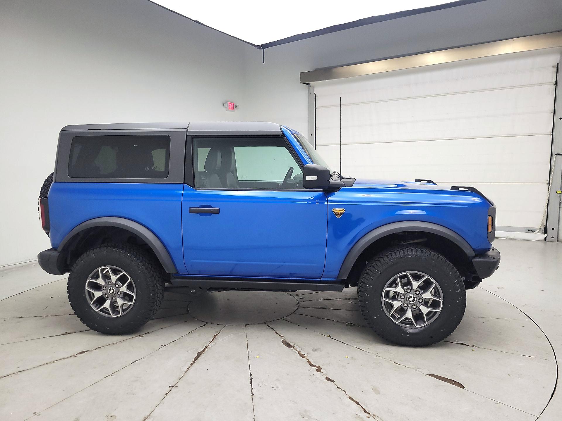 Thumbnail: 2022 Ford Bronco - 4