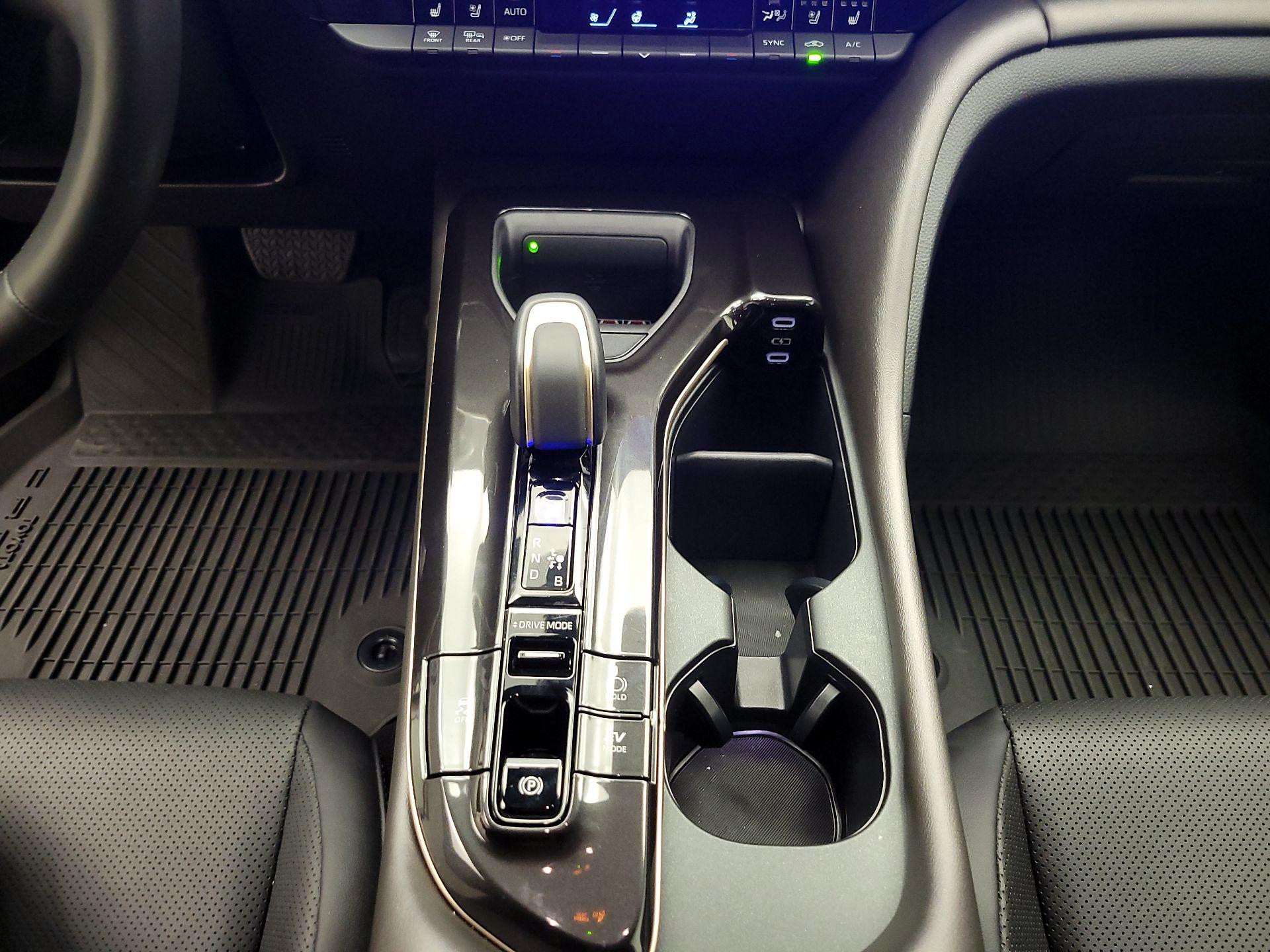 Thumbnail: 2025 Toyota Crown - 14