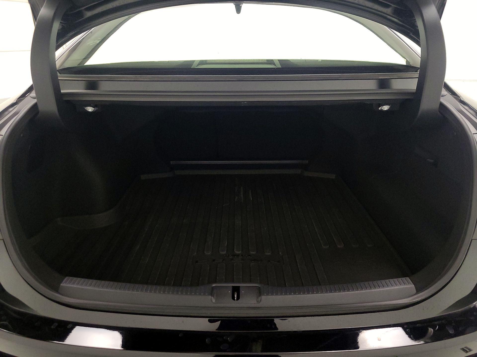 Thumbnail: 2025 Toyota Crown - 19