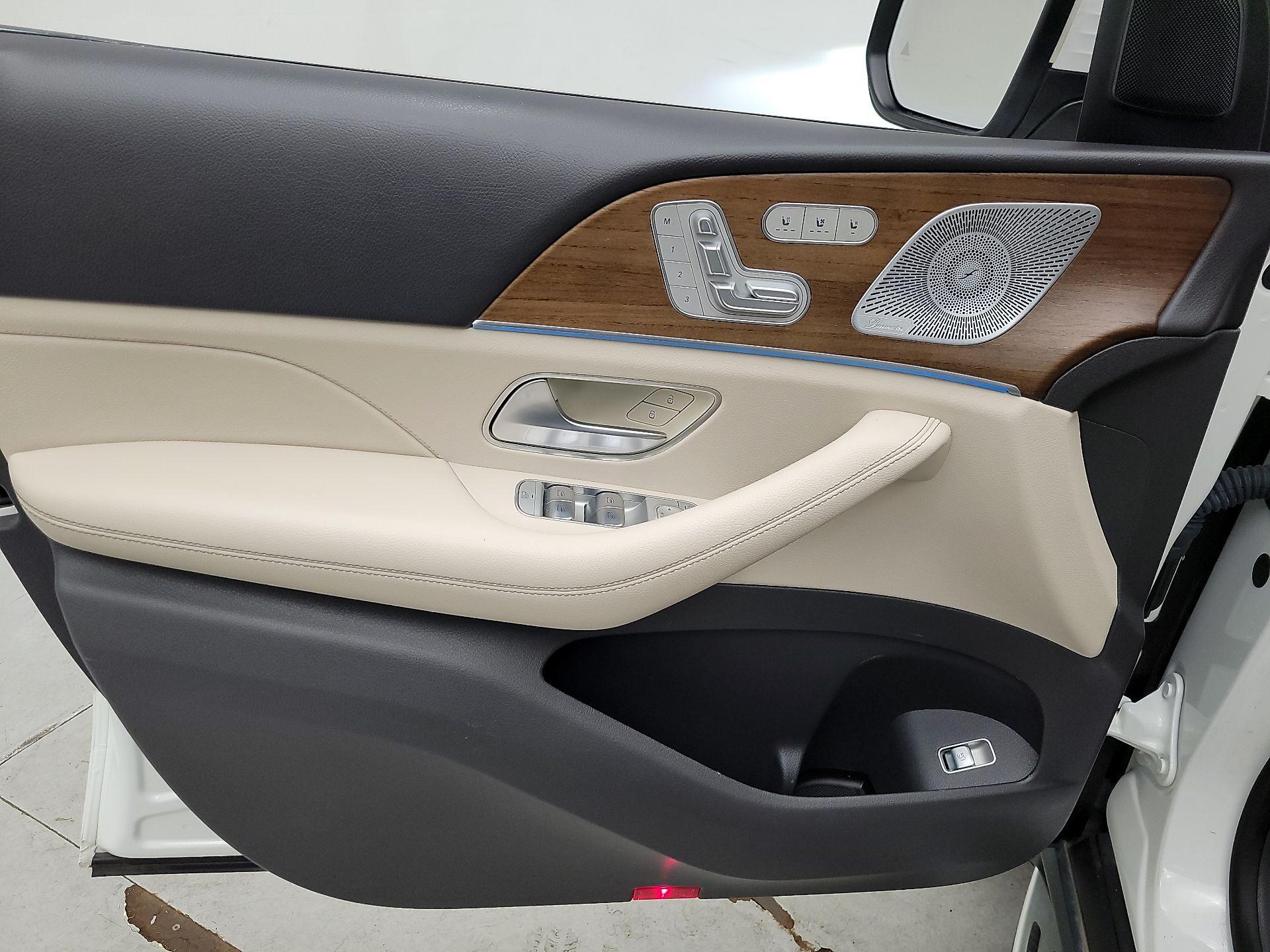 Thumbnail: 2020 Mercedes-Benz GLS - 10