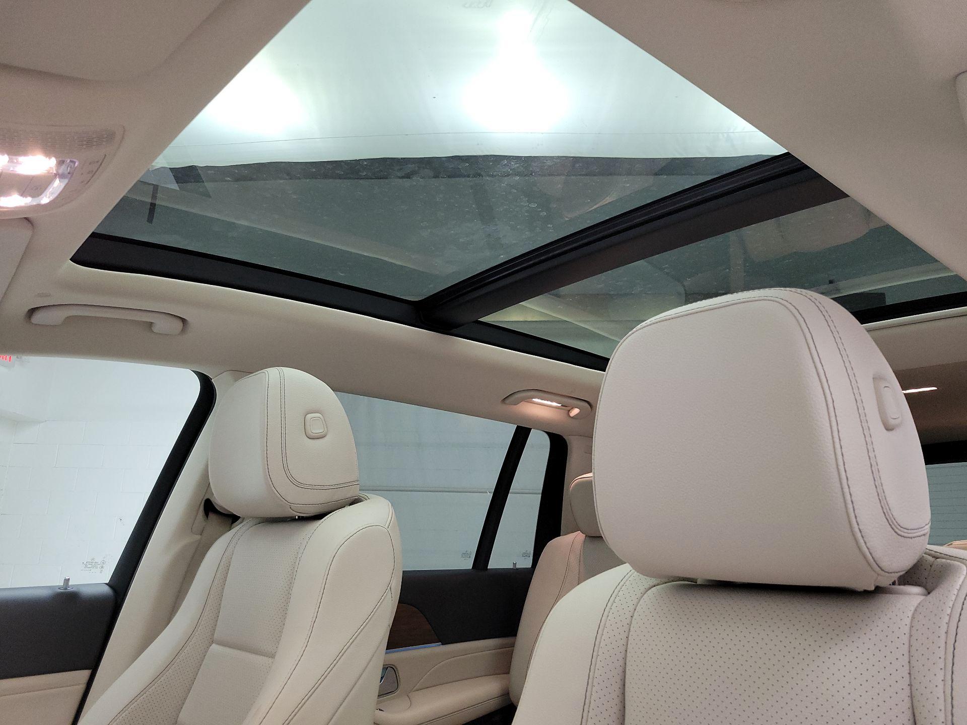 Thumbnail: 2020 Mercedes-Benz GLS - 18