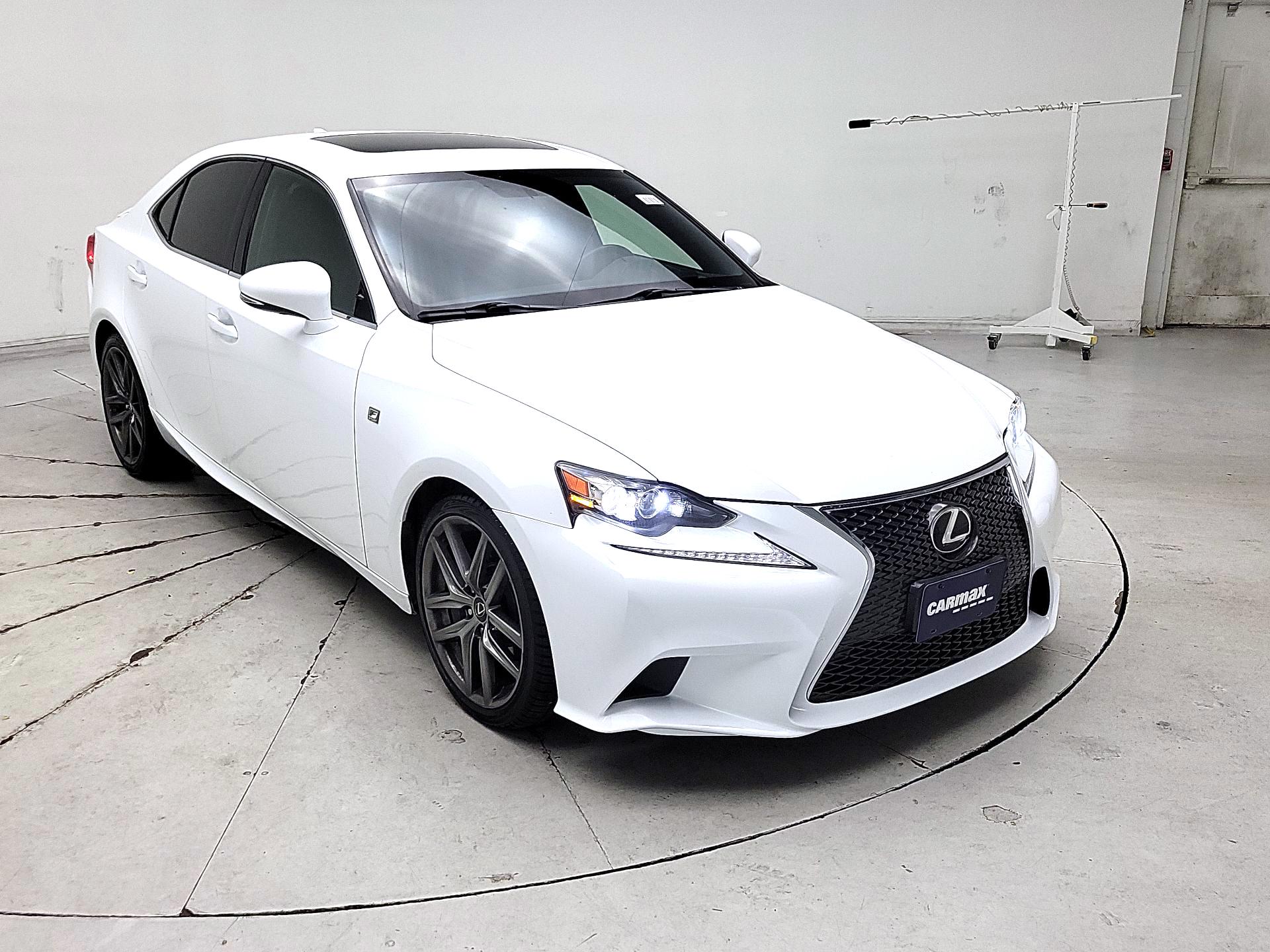Thumbnail: 2016 Lexus IS - 1