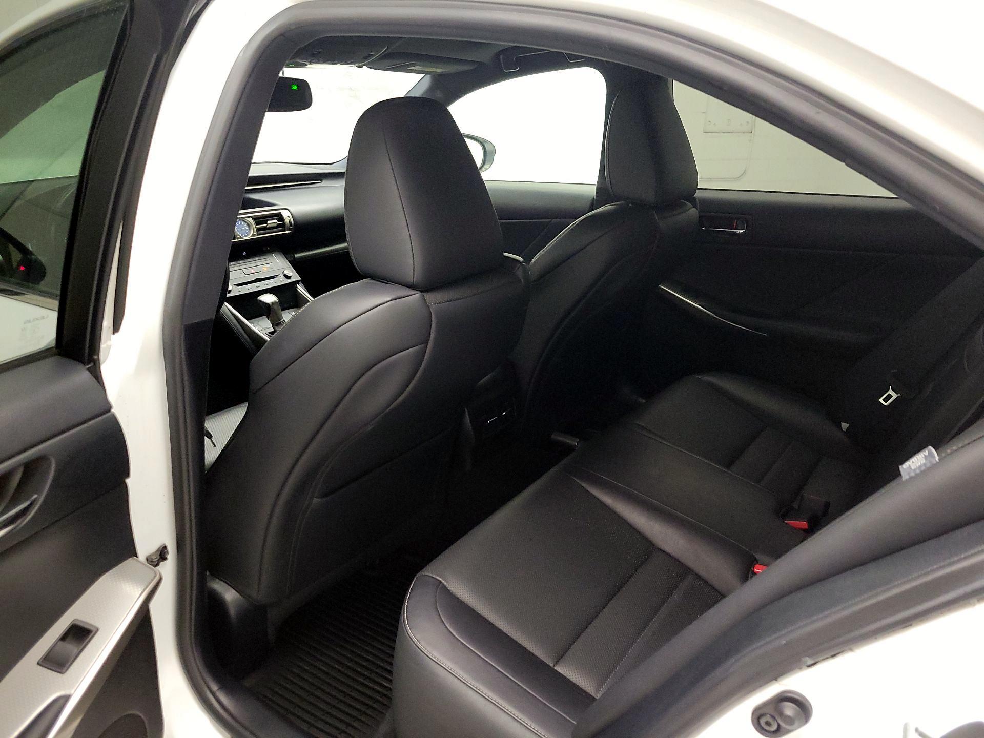 Thumbnail: 2016 Lexus IS - 16