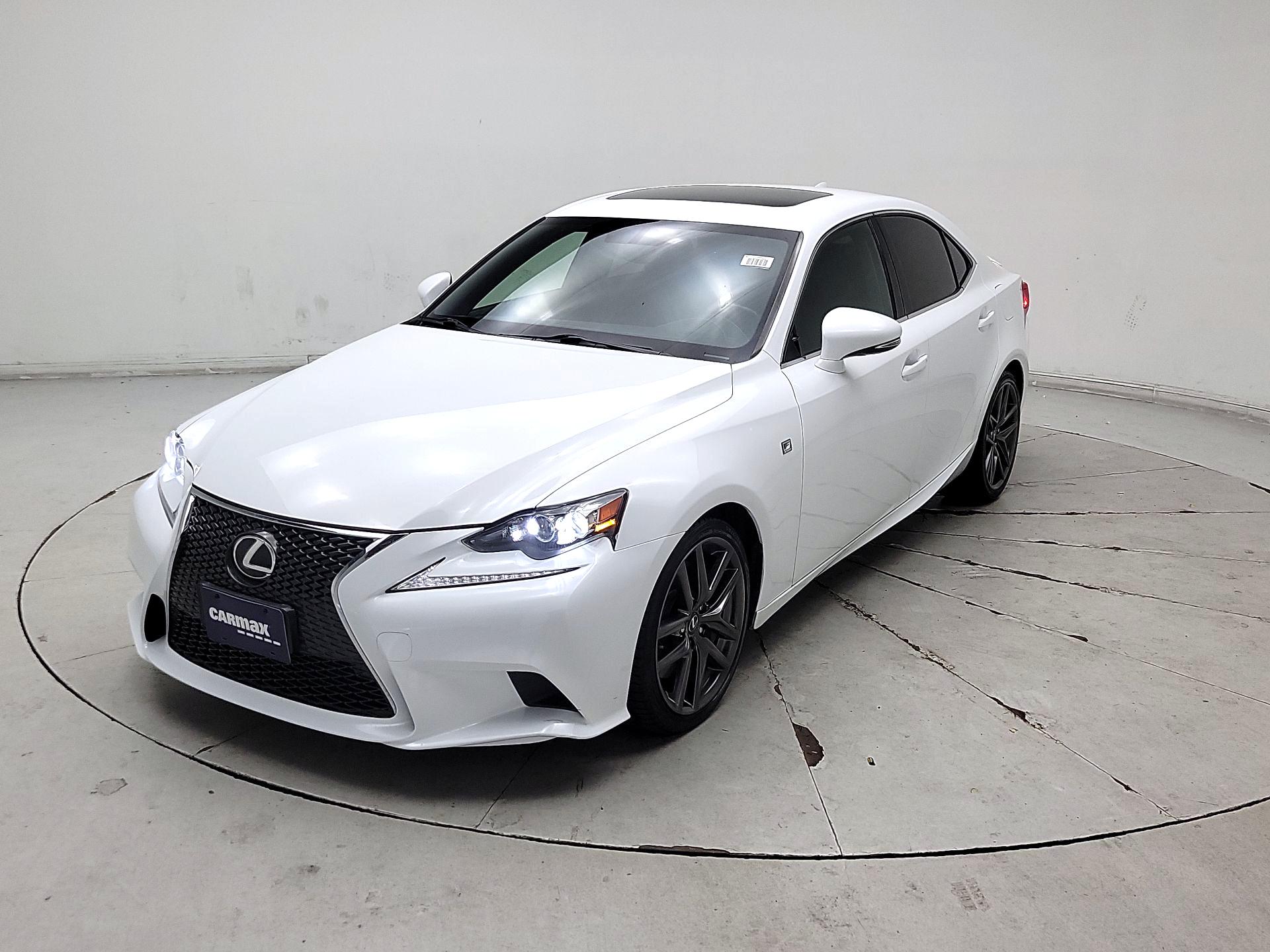 Thumbnail: 2016 Lexus IS - 3