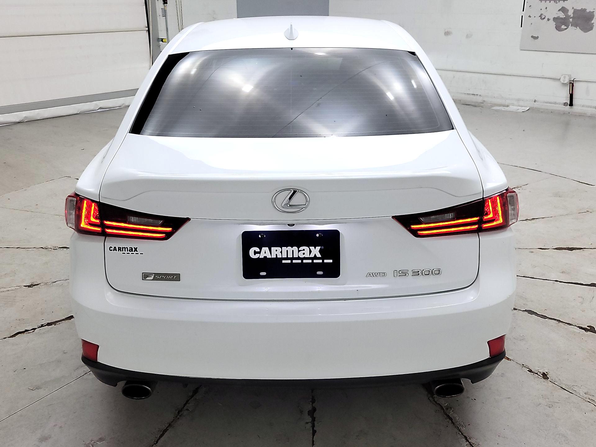 Thumbnail: 2016 Lexus IS - 6