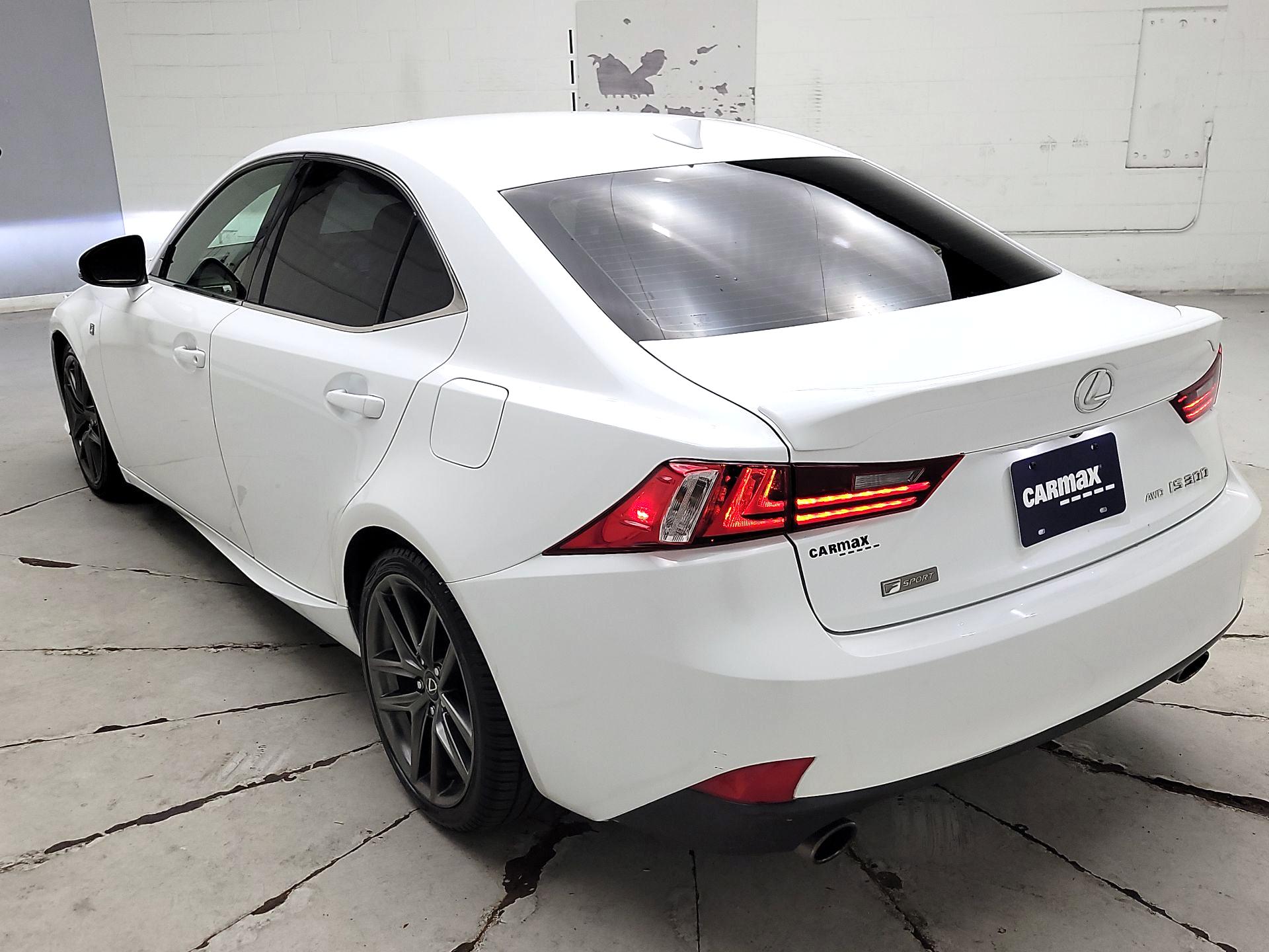 Thumbnail: 2016 Lexus IS - 7