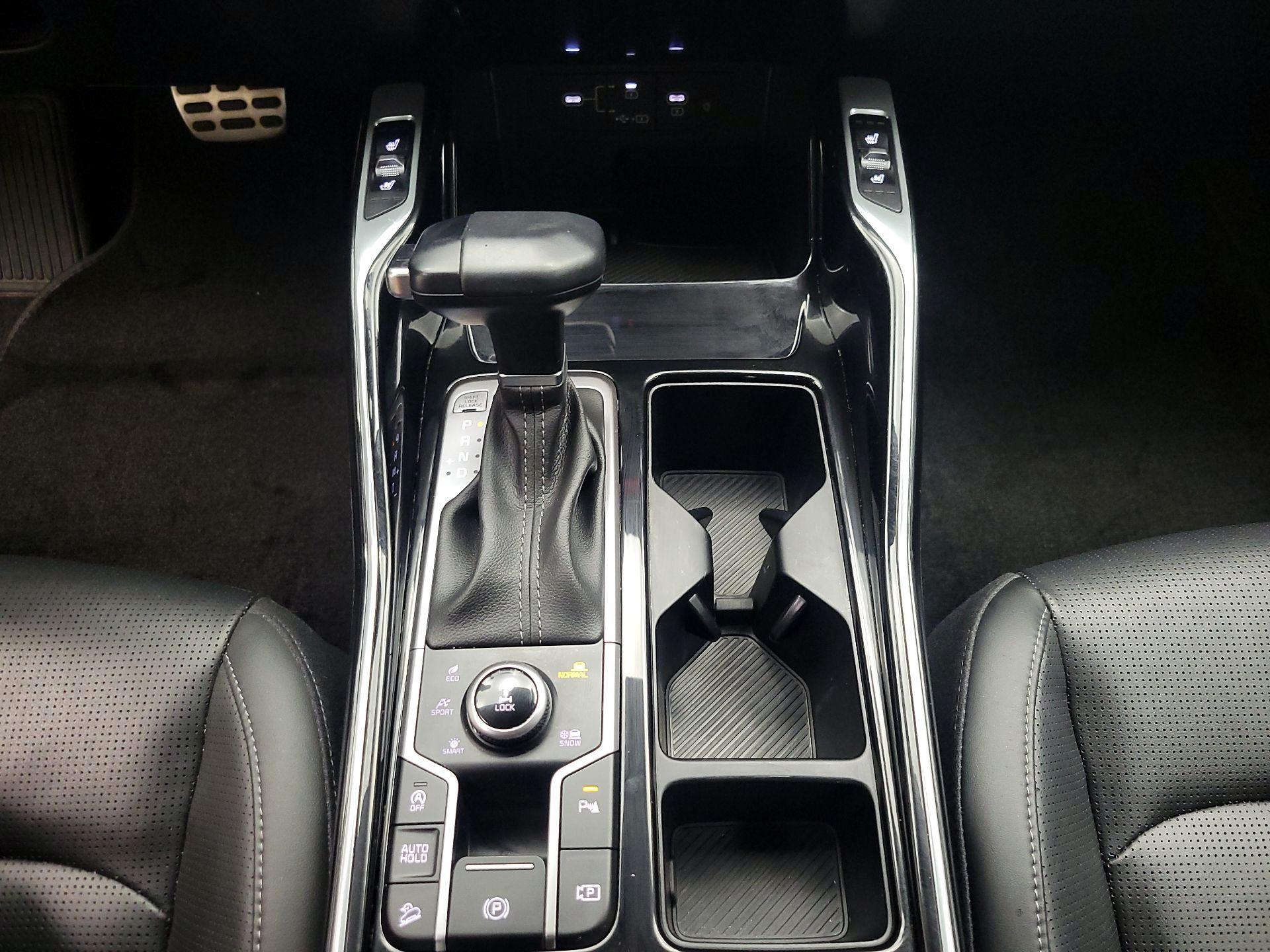 Thumbnail: 2024 Kia Sorento - 16