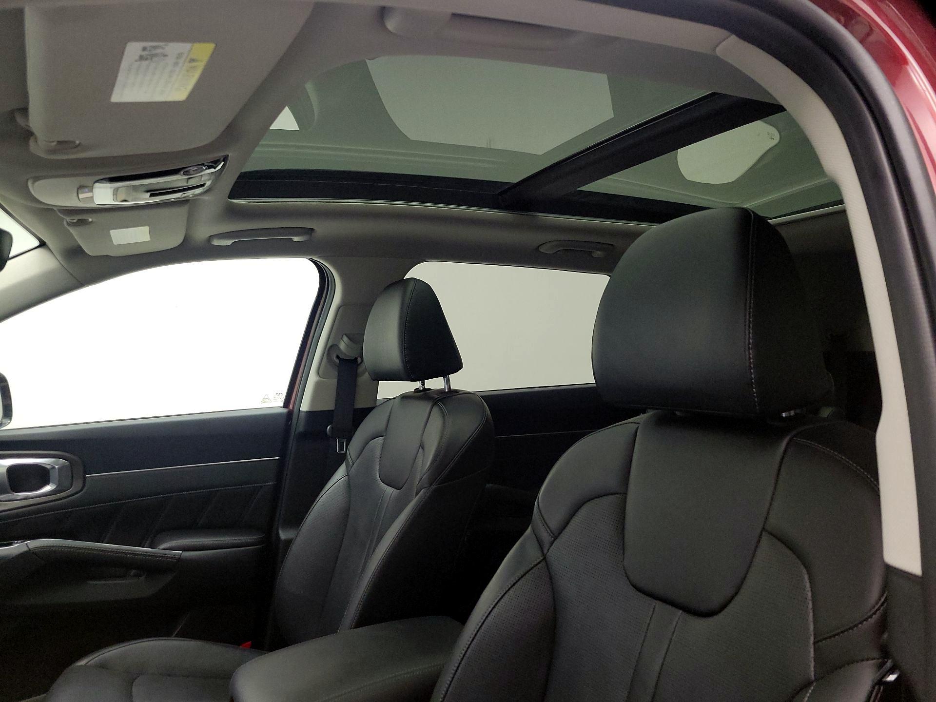 Thumbnail: 2024 Kia Sorento - 18