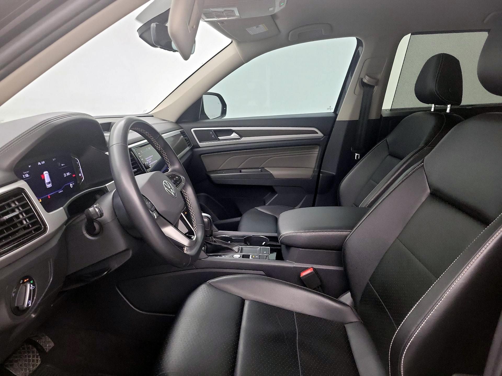 Thumbnail: 2022 Volkswagen Atlas - 11