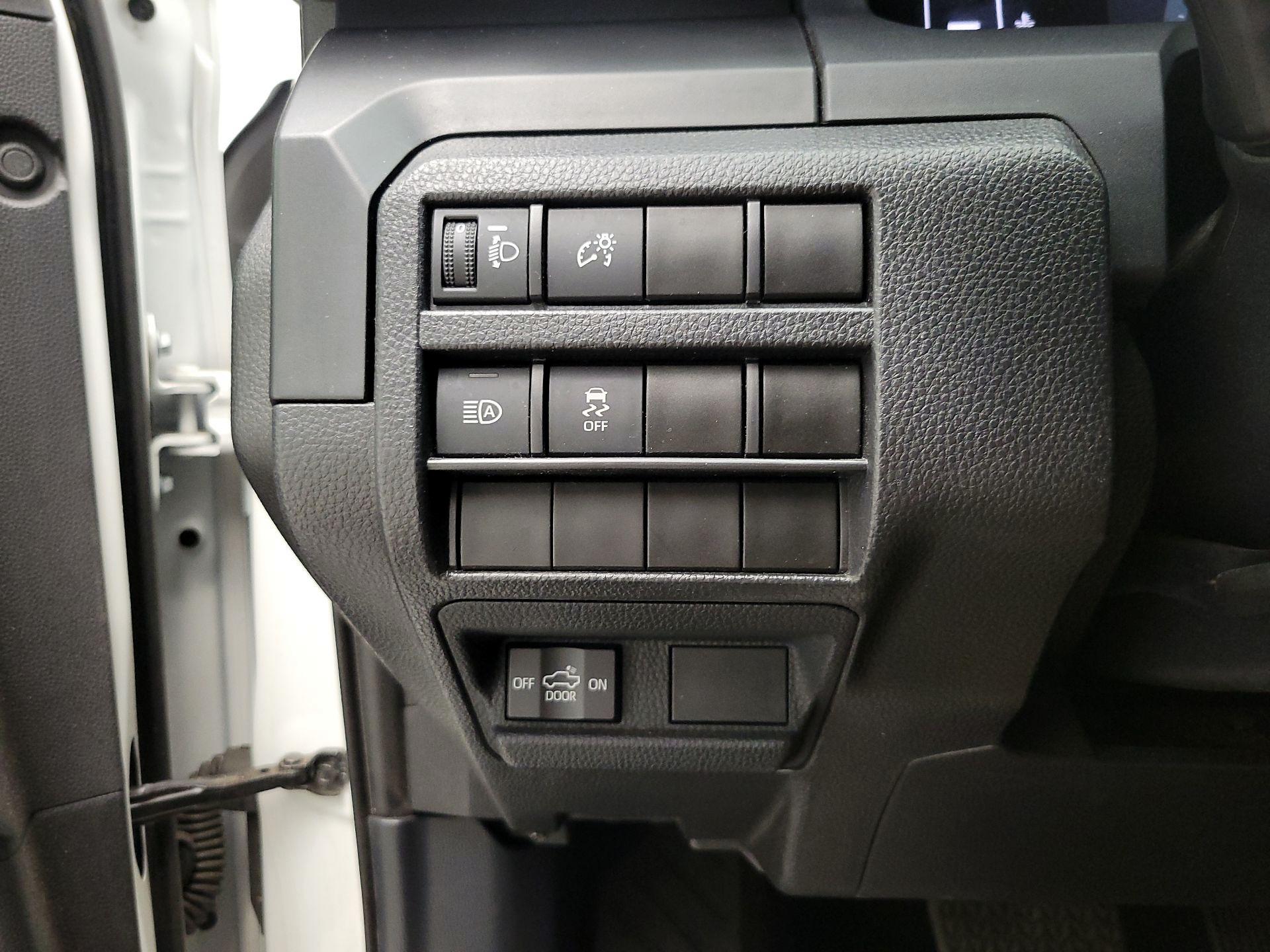 Thumbnail: 2024 Toyota Tacoma - 11