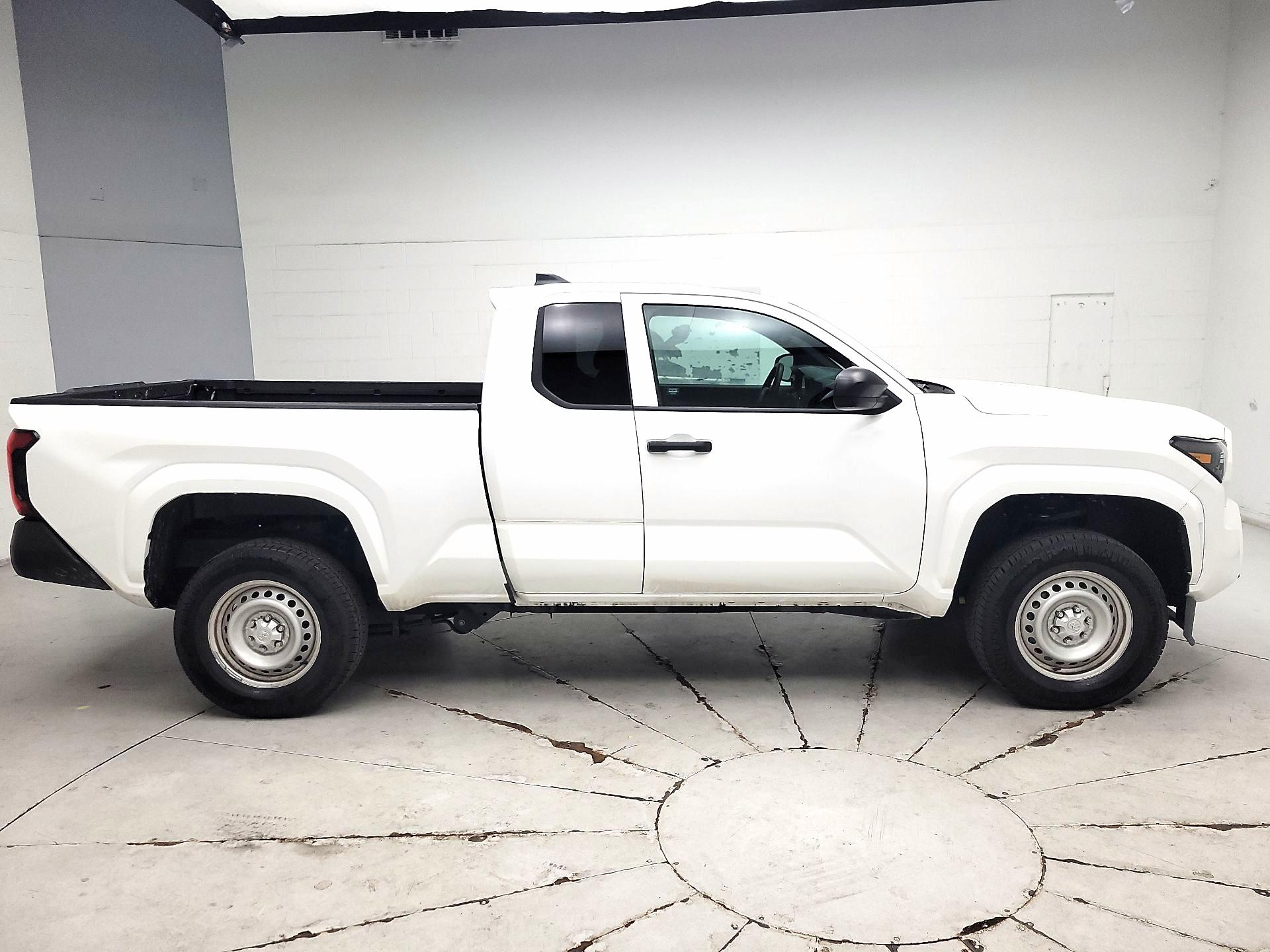 Thumbnail: 2024 Toyota Tacoma - 4