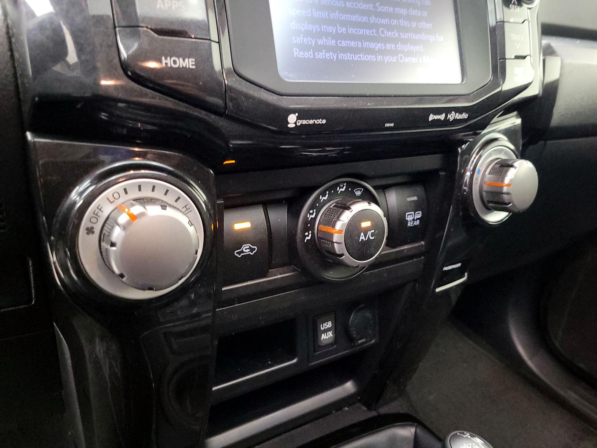 Thumbnail: 2016 Toyota 4Runner - 14