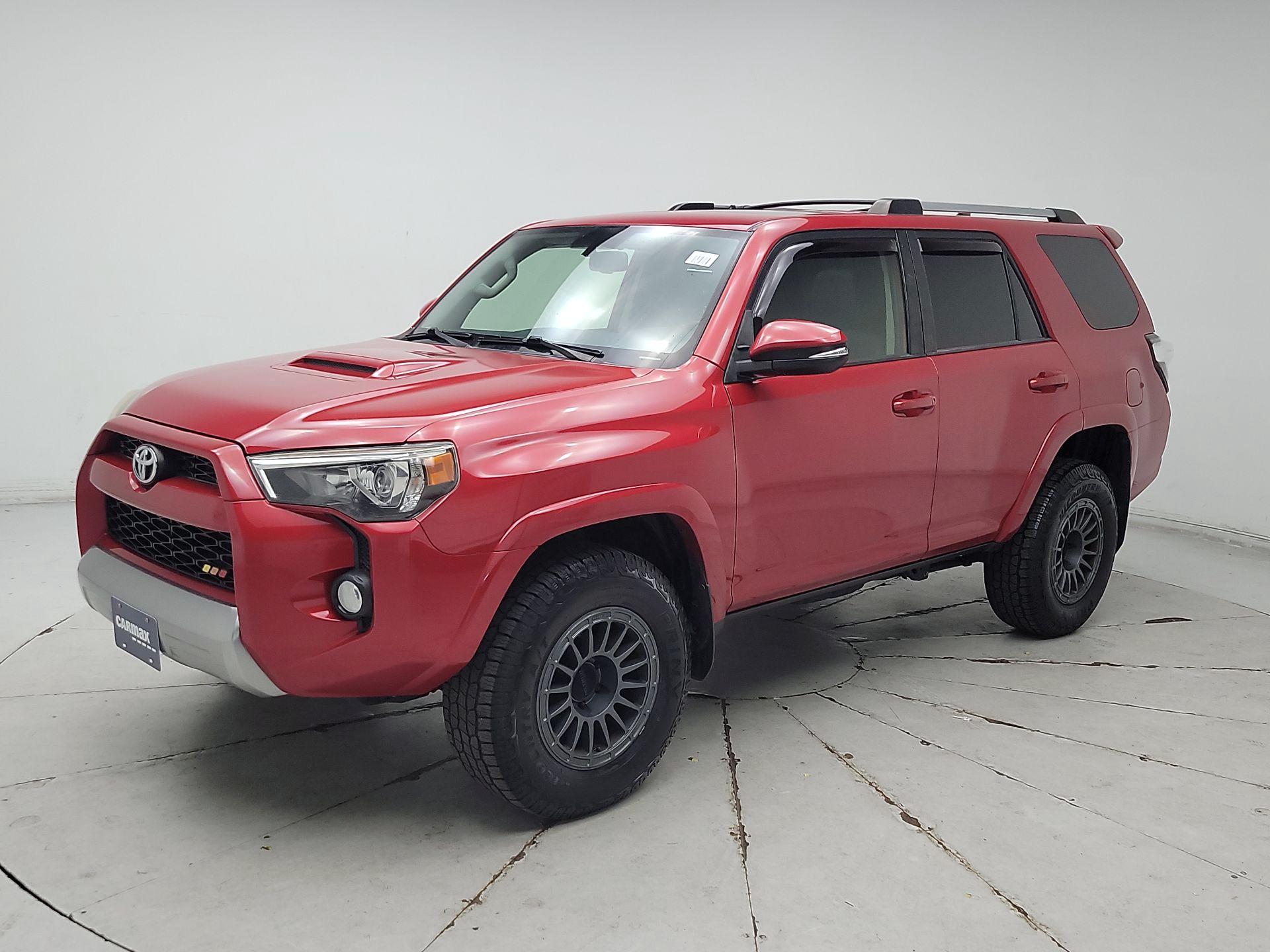 Thumbnail: 2016 Toyota 4Runner - 3