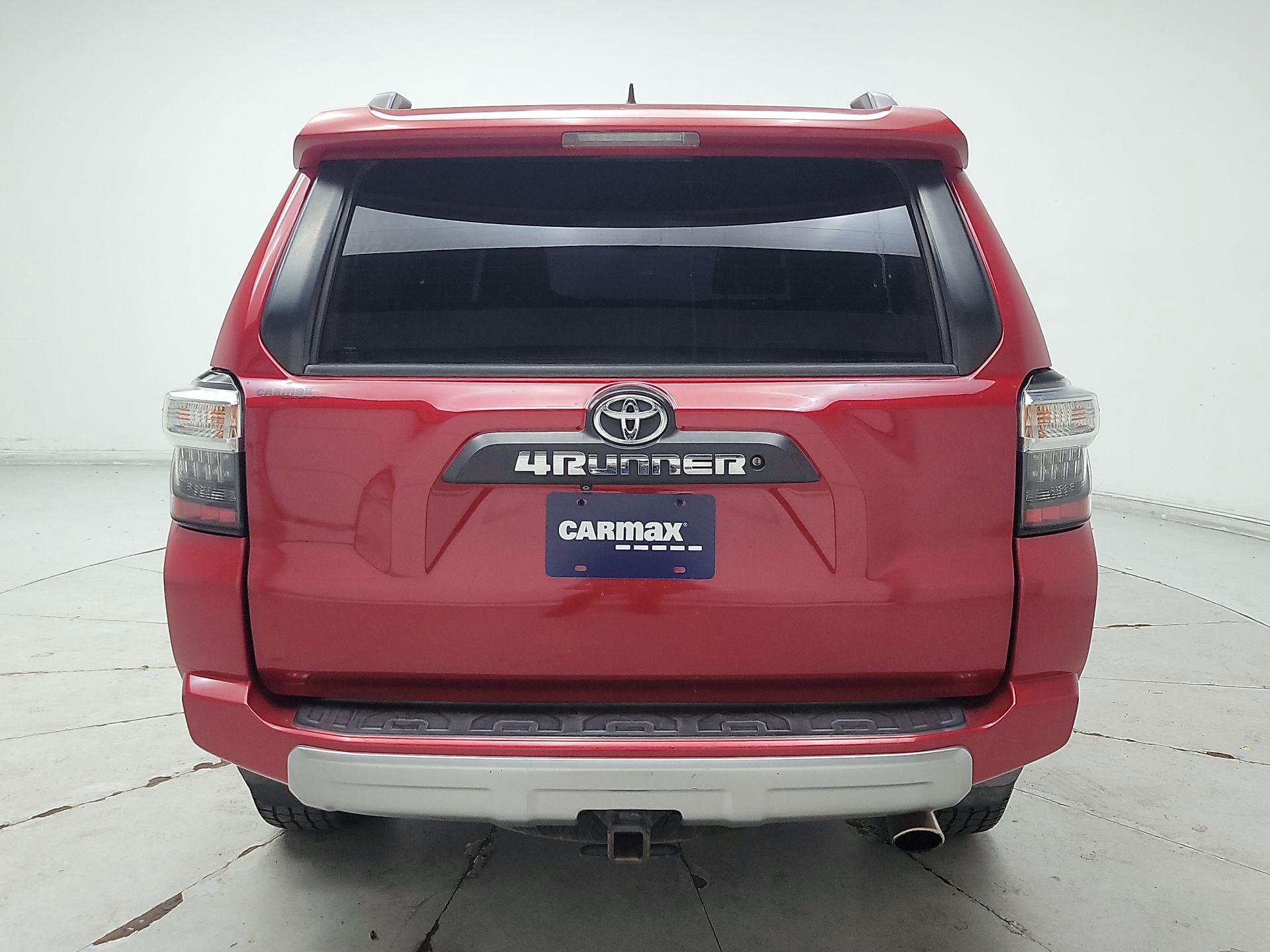 Thumbnail: 2016 Toyota 4Runner - 6