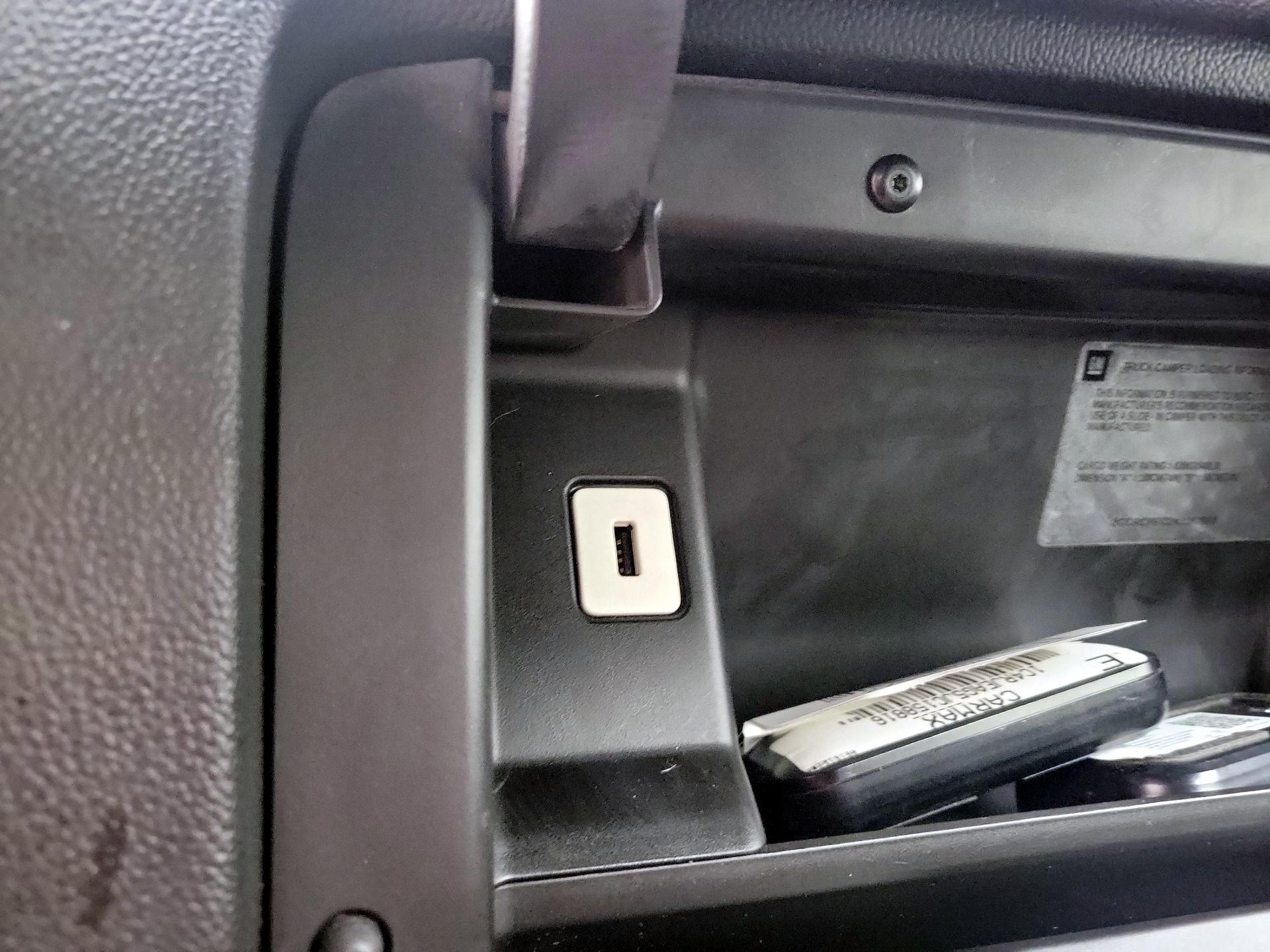 Thumbnail: 2019 Chevrolet Silverado 1500 - 18