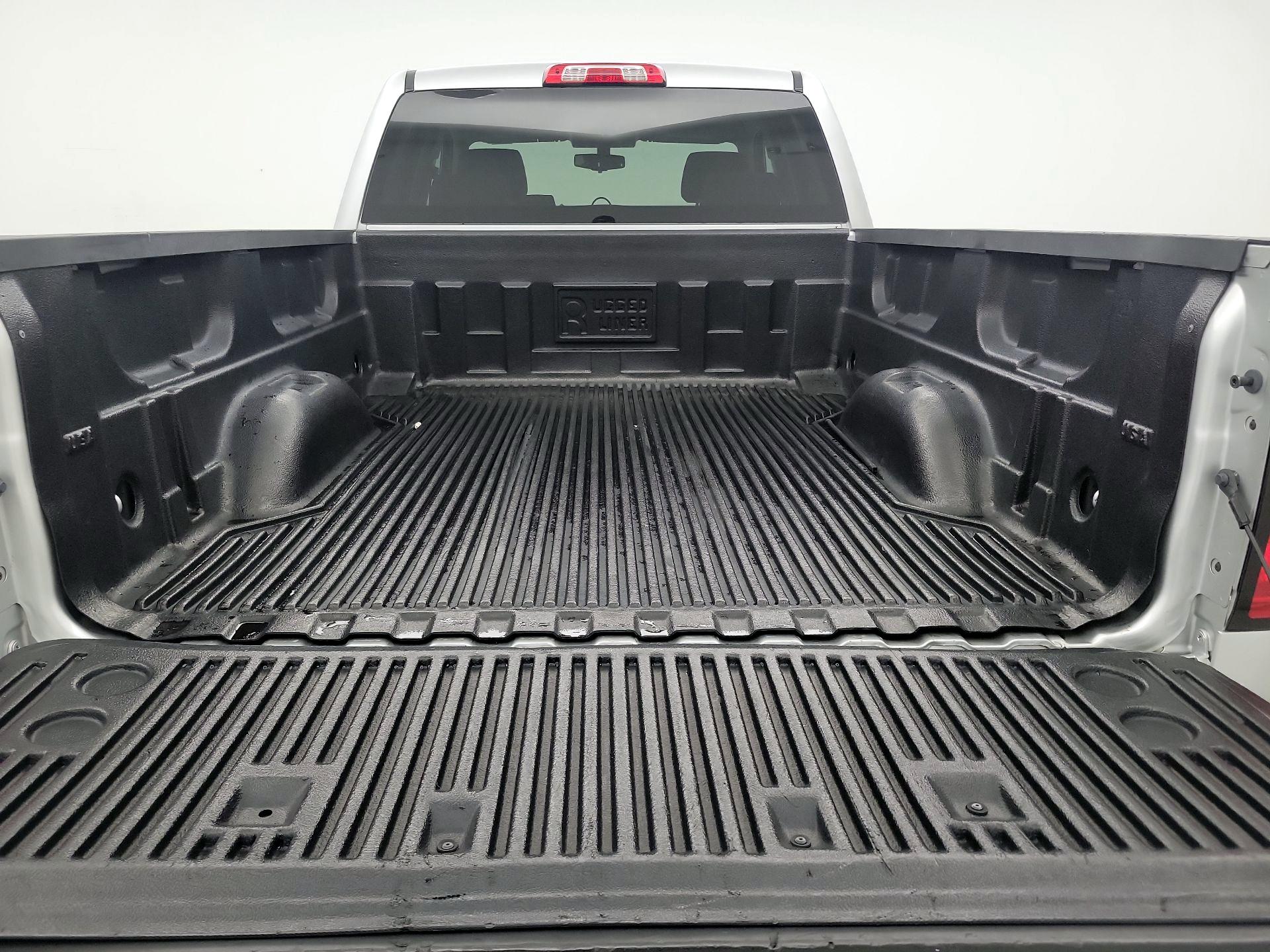 Thumbnail: 2019 Chevrolet Silverado 1500 - 20