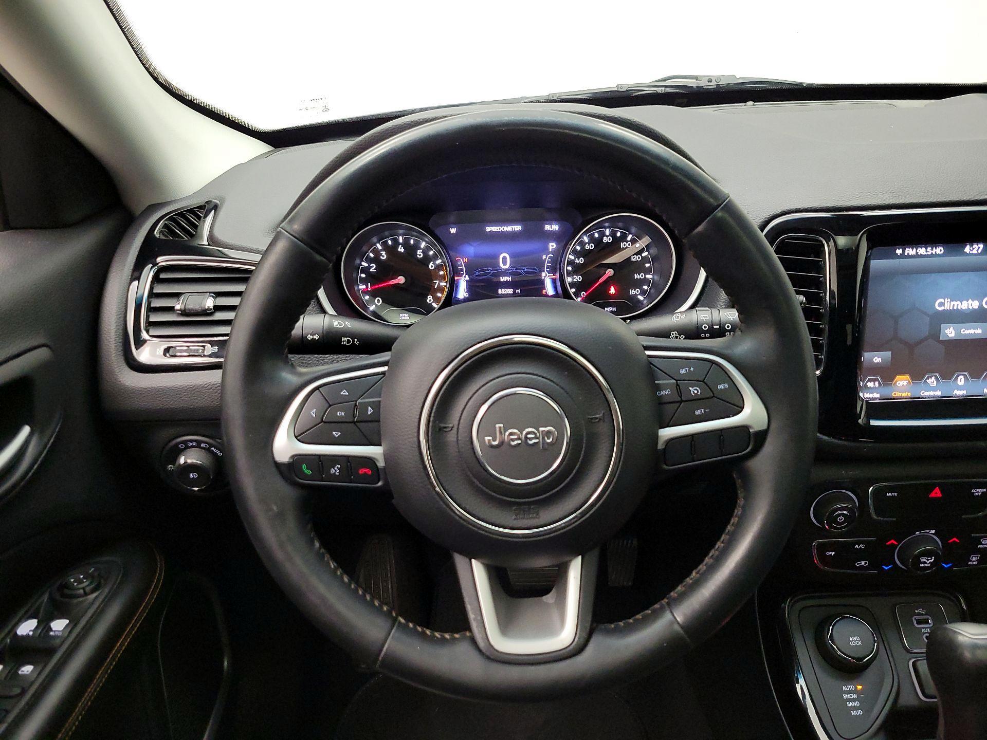 Thumbnail: 2018 Jeep Compass - 10