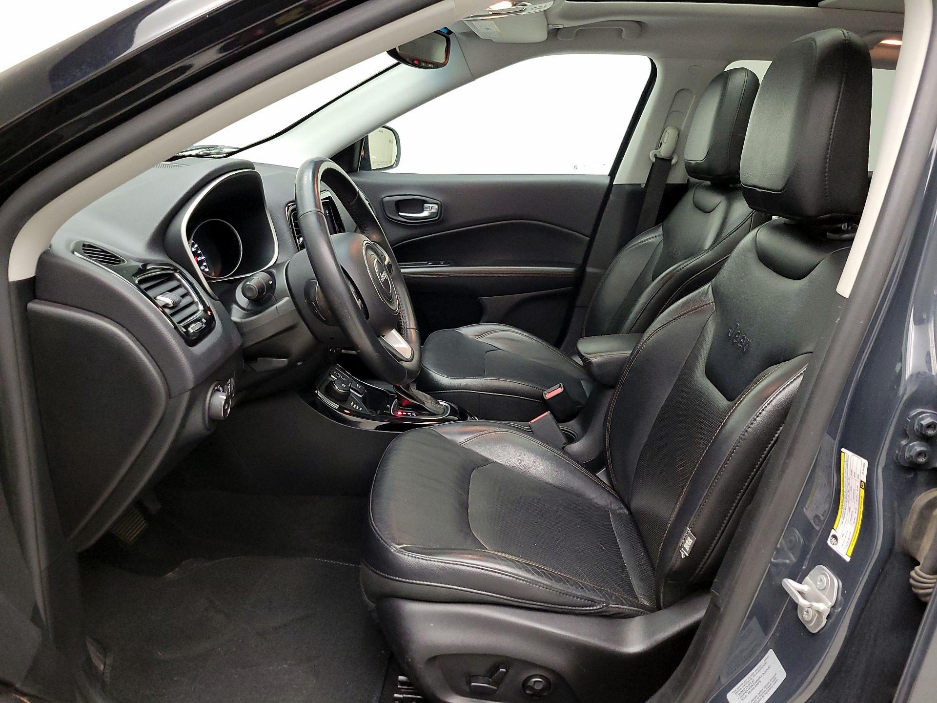 Thumbnail: 2018 Jeep Compass - 11