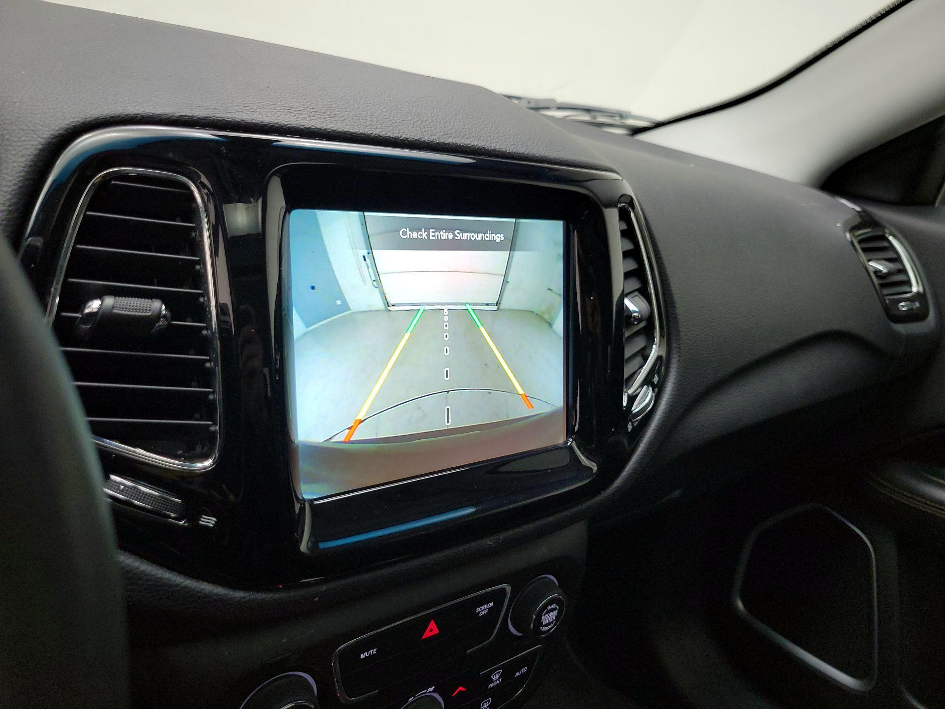 Thumbnail: 2018 Jeep Compass - 15