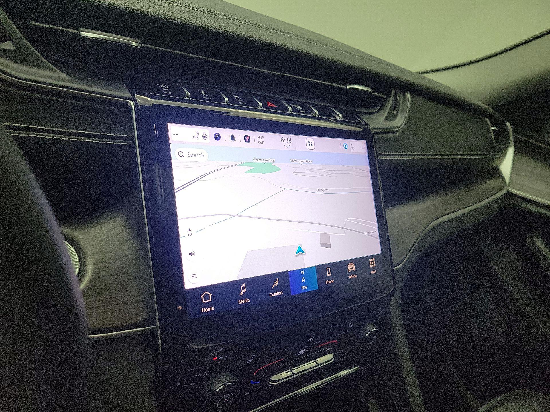 Thumbnail: 2023 Jeep Grand Cherokee - 12