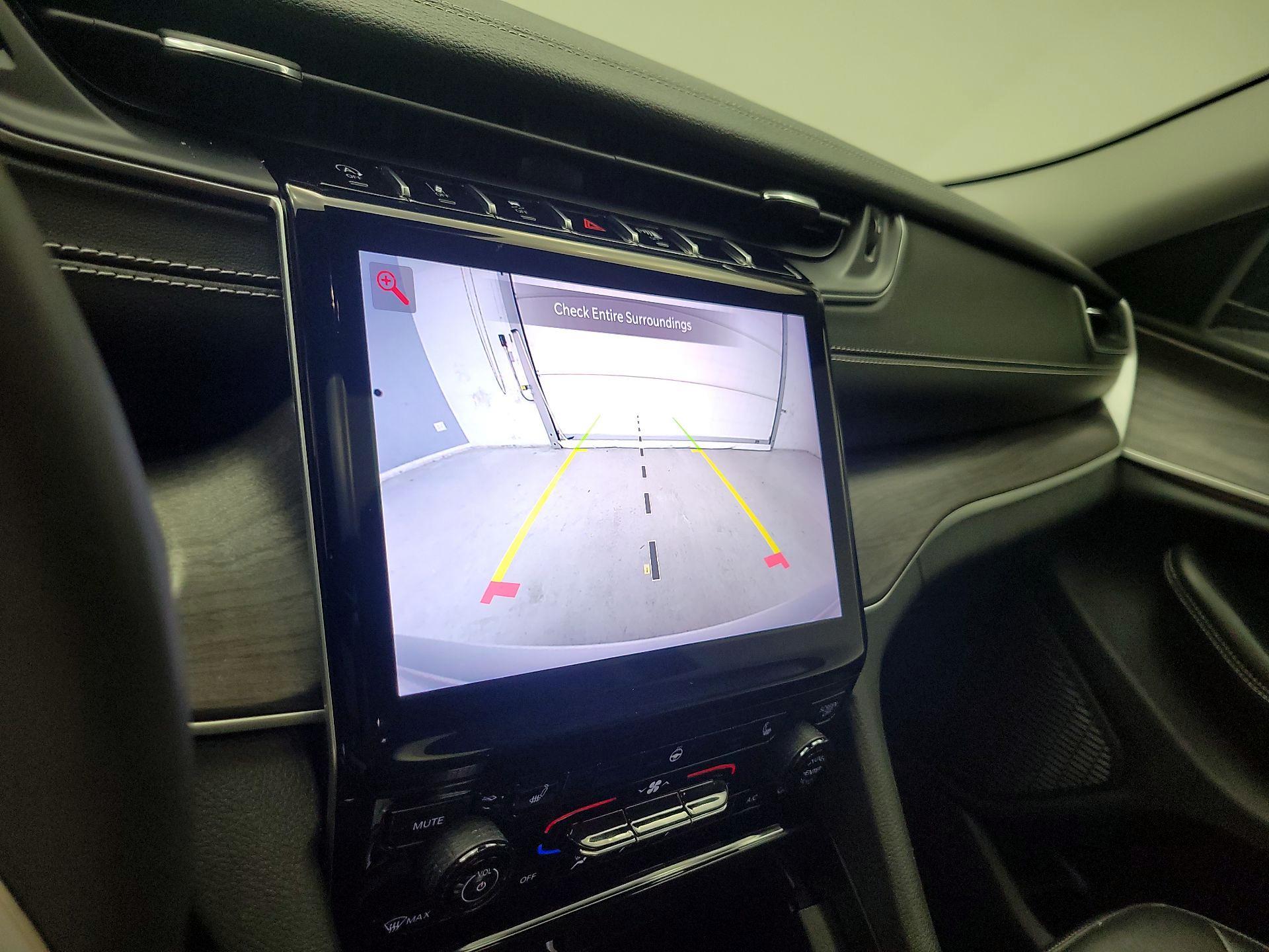 Thumbnail: 2023 Jeep Grand Cherokee - 13