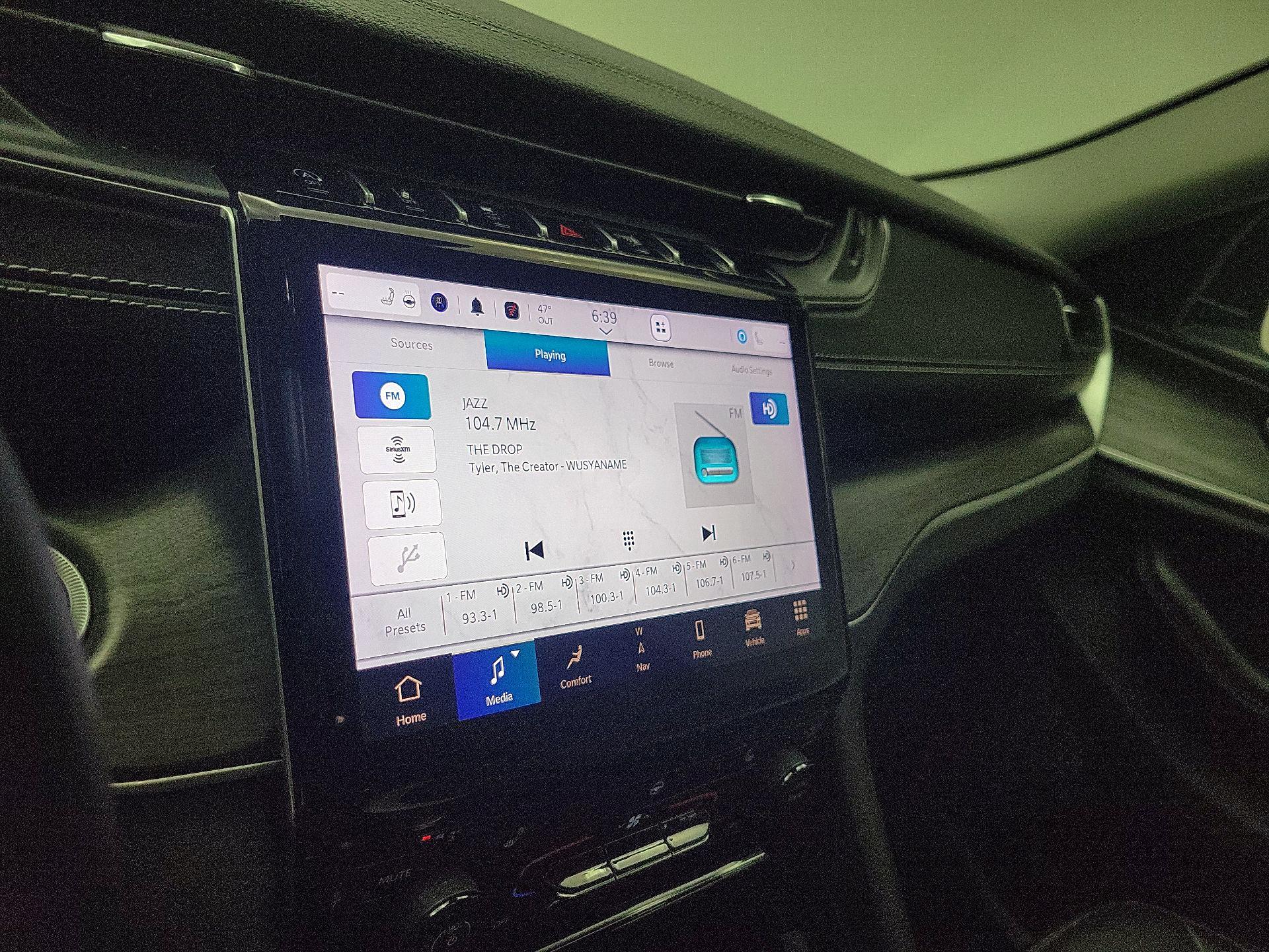 Thumbnail: 2023 Jeep Grand Cherokee - 14