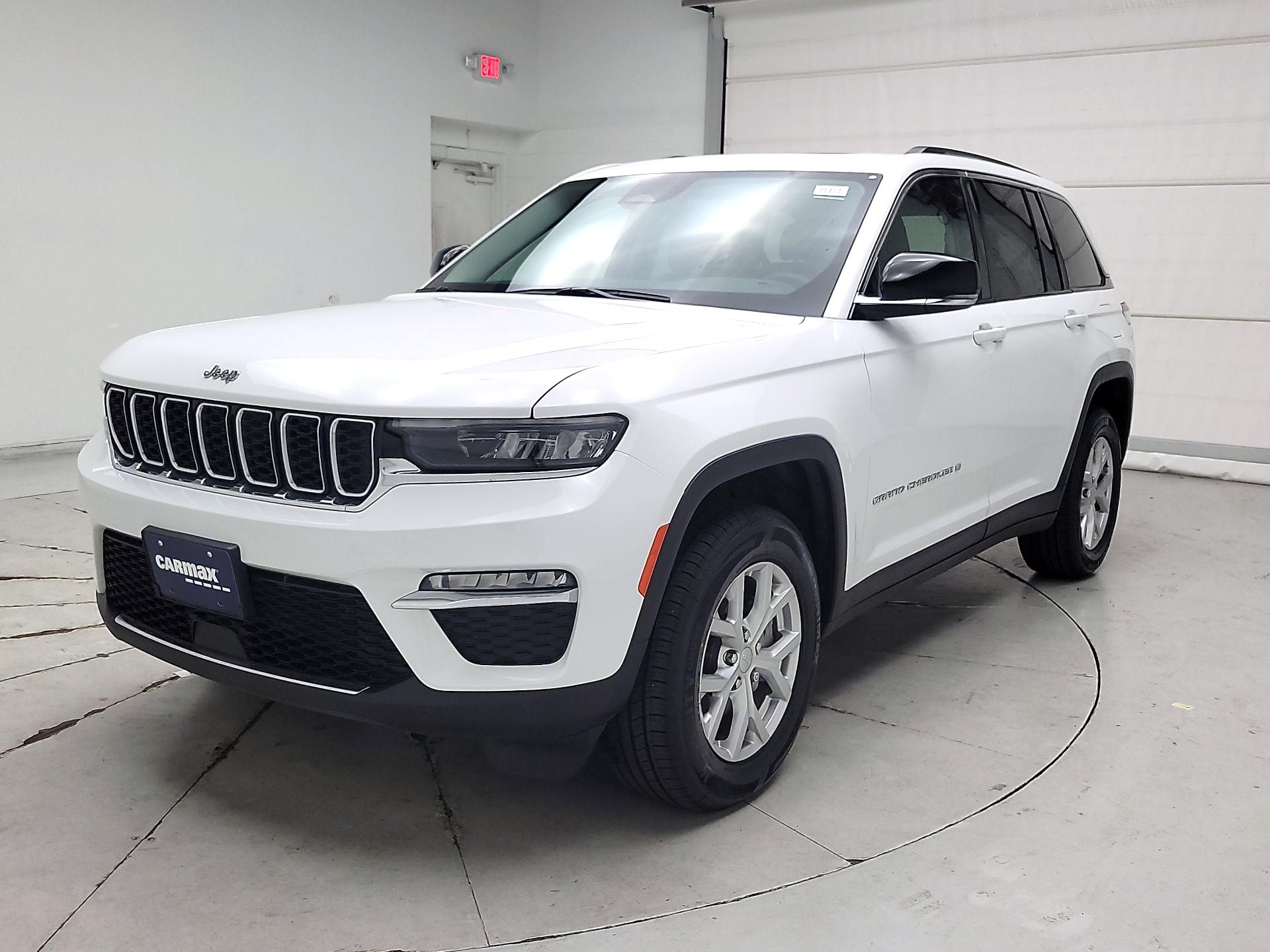 Thumbnail: 2023 Jeep Grand Cherokee - 3